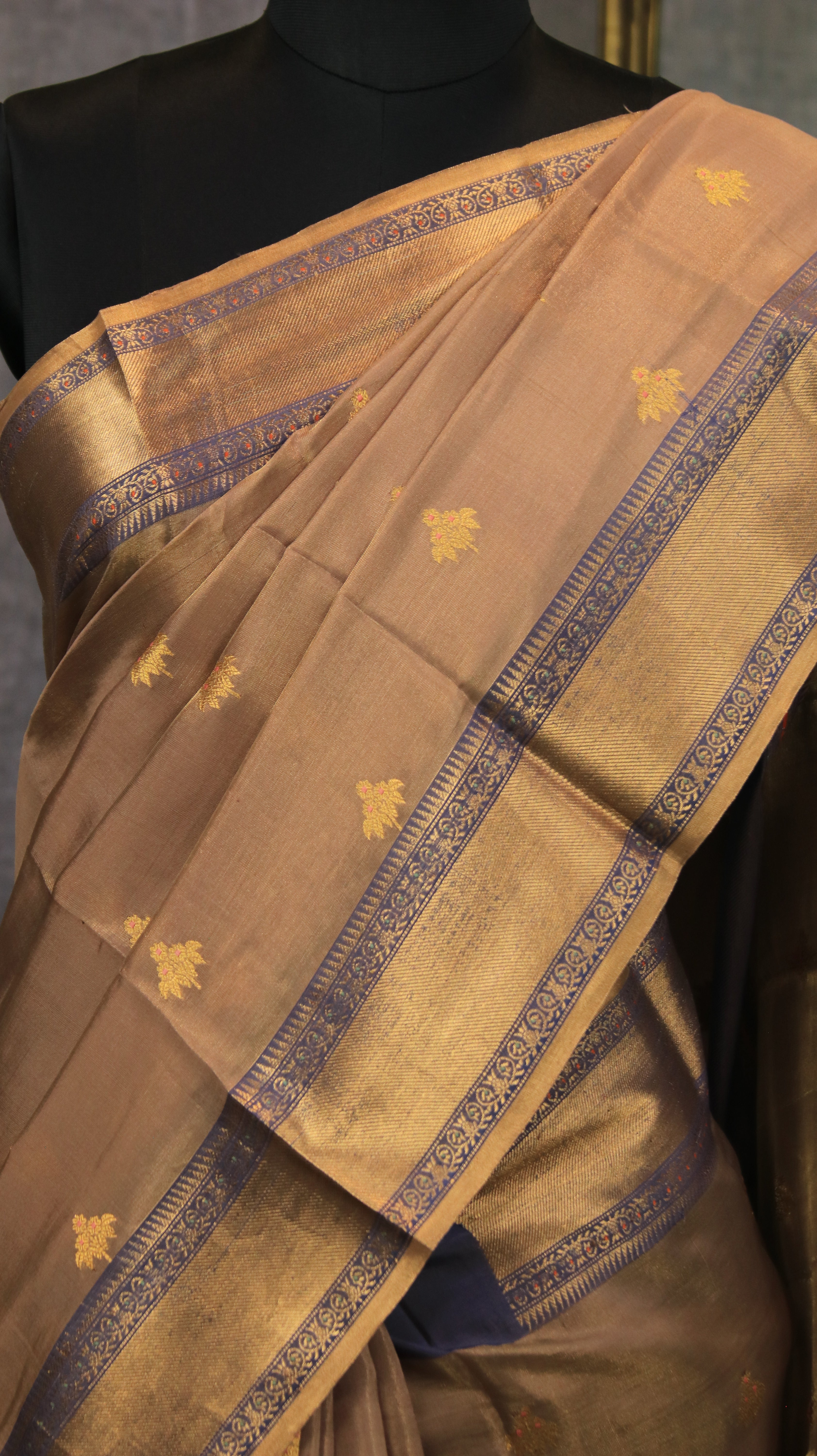 Dust of Gold | Chanderi