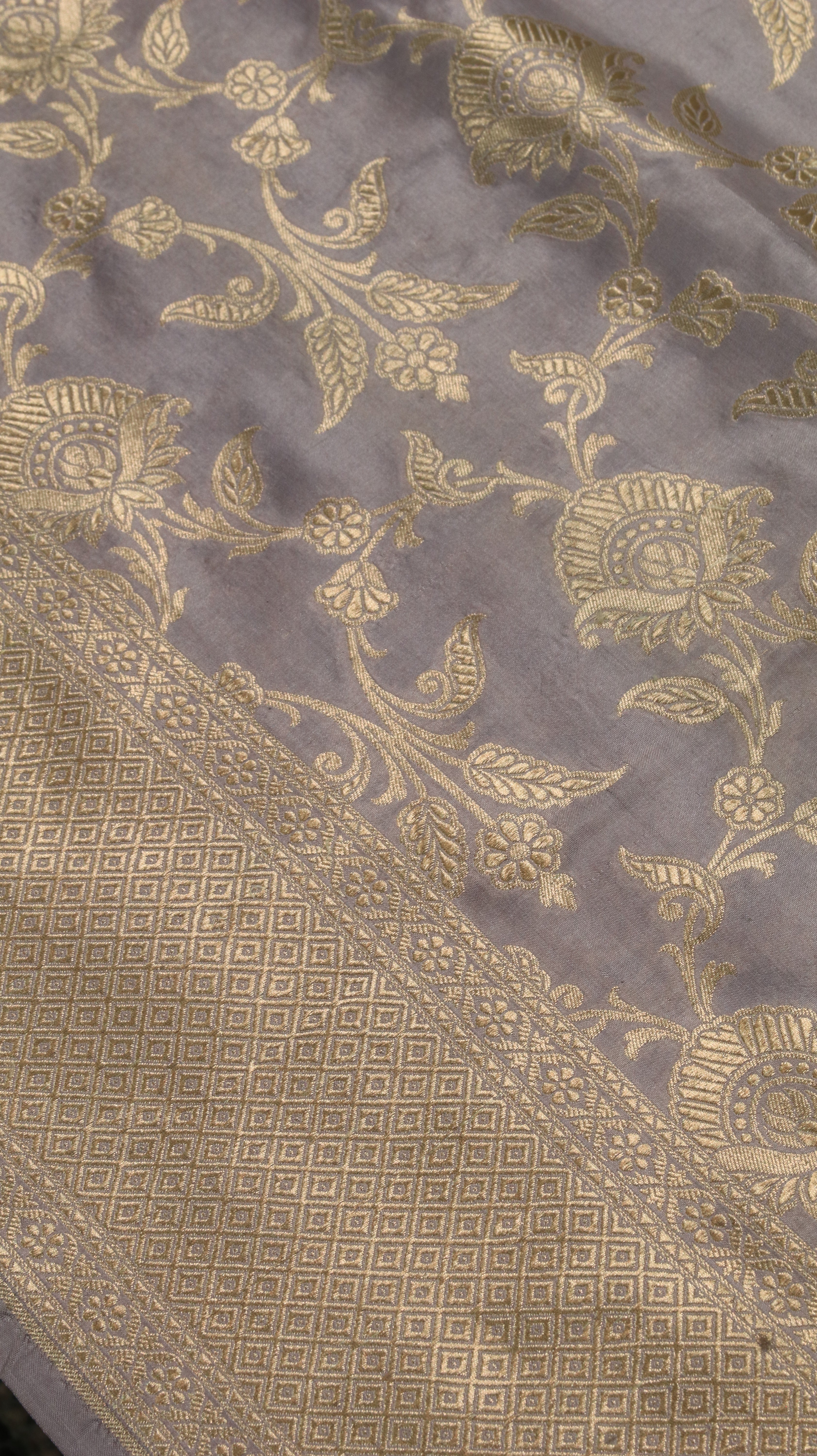 Moonblush | Banarasi