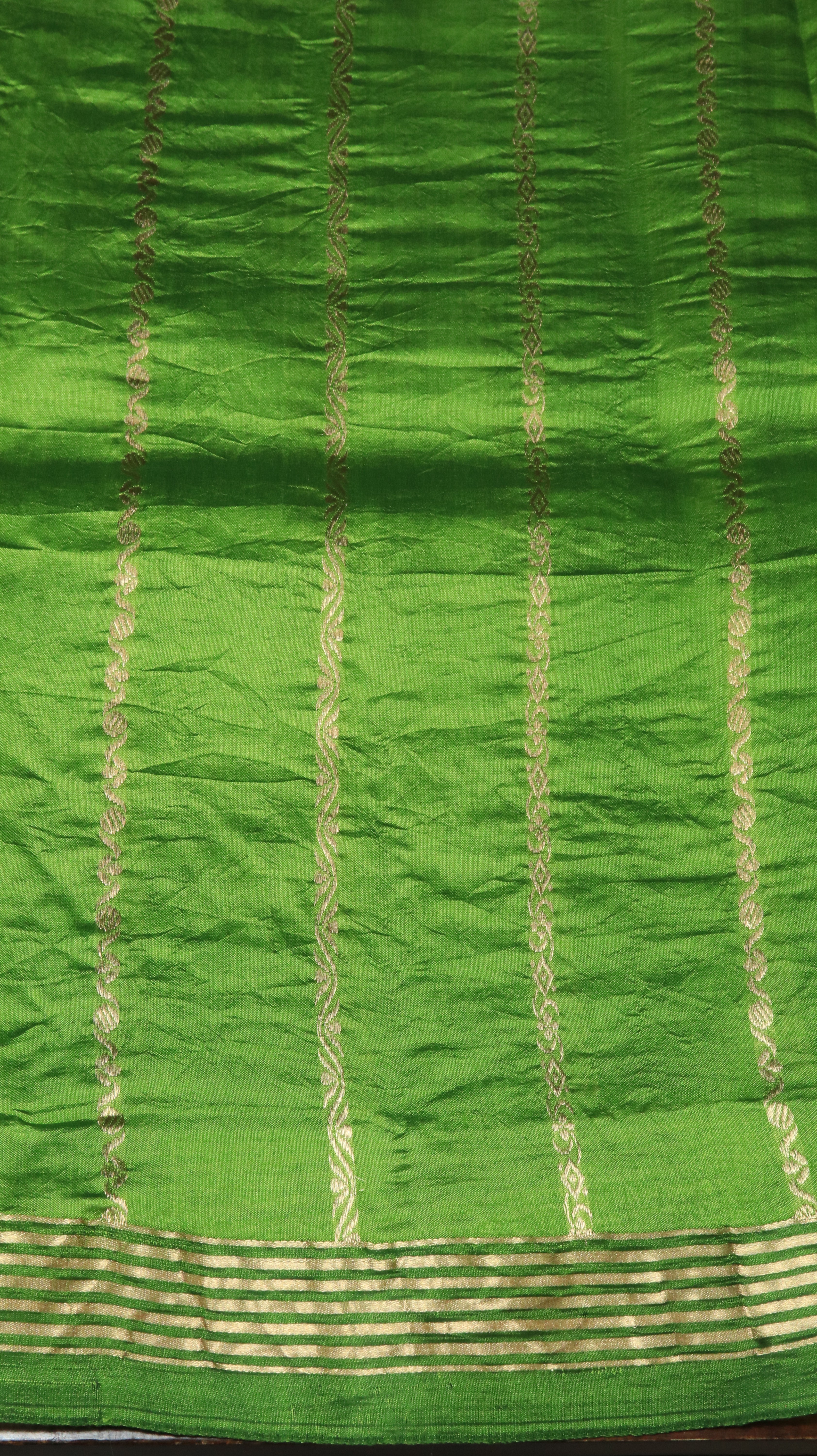 Zariya Leaf | Banarasi