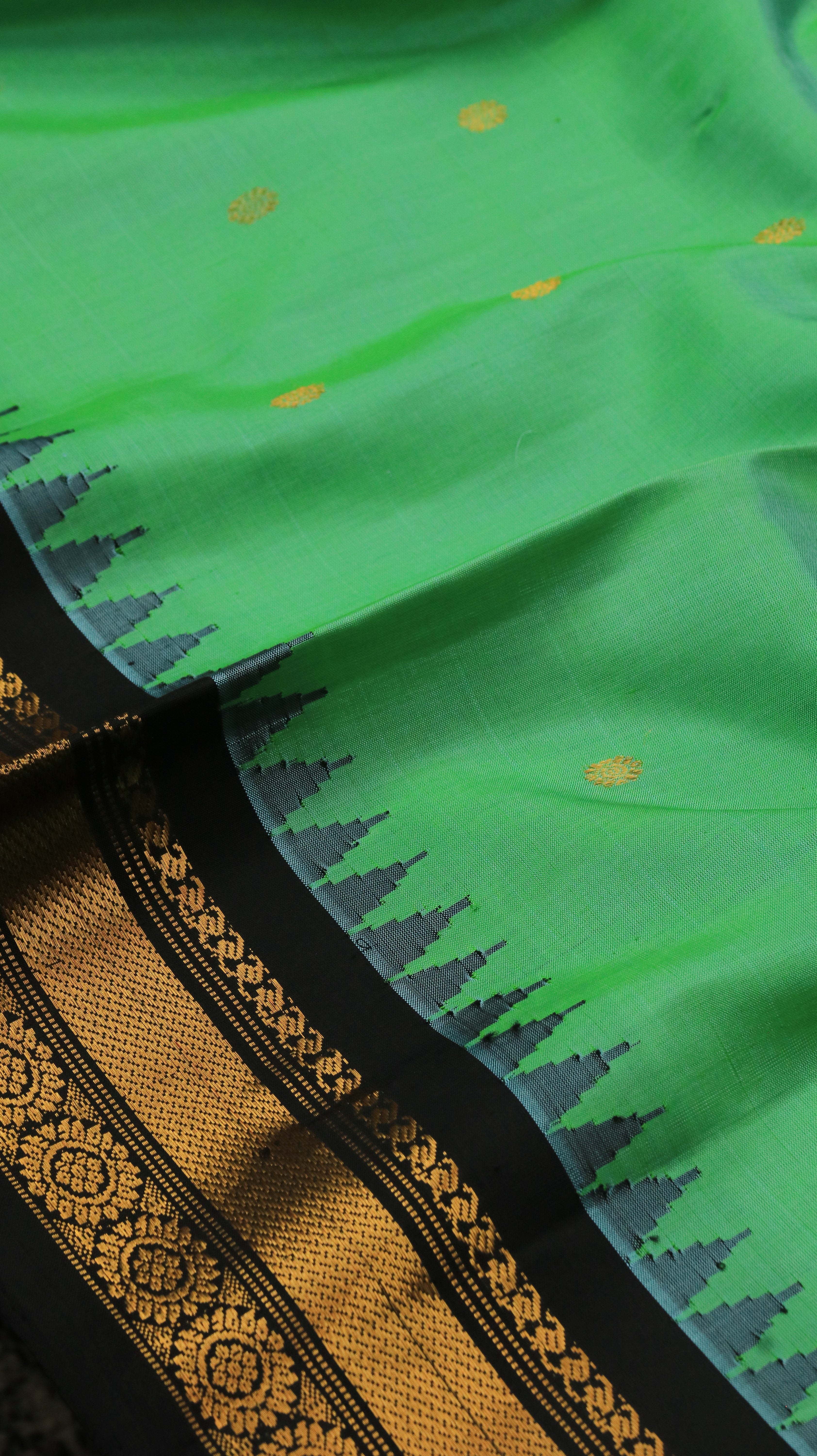 Mayura Glow | Gadwal