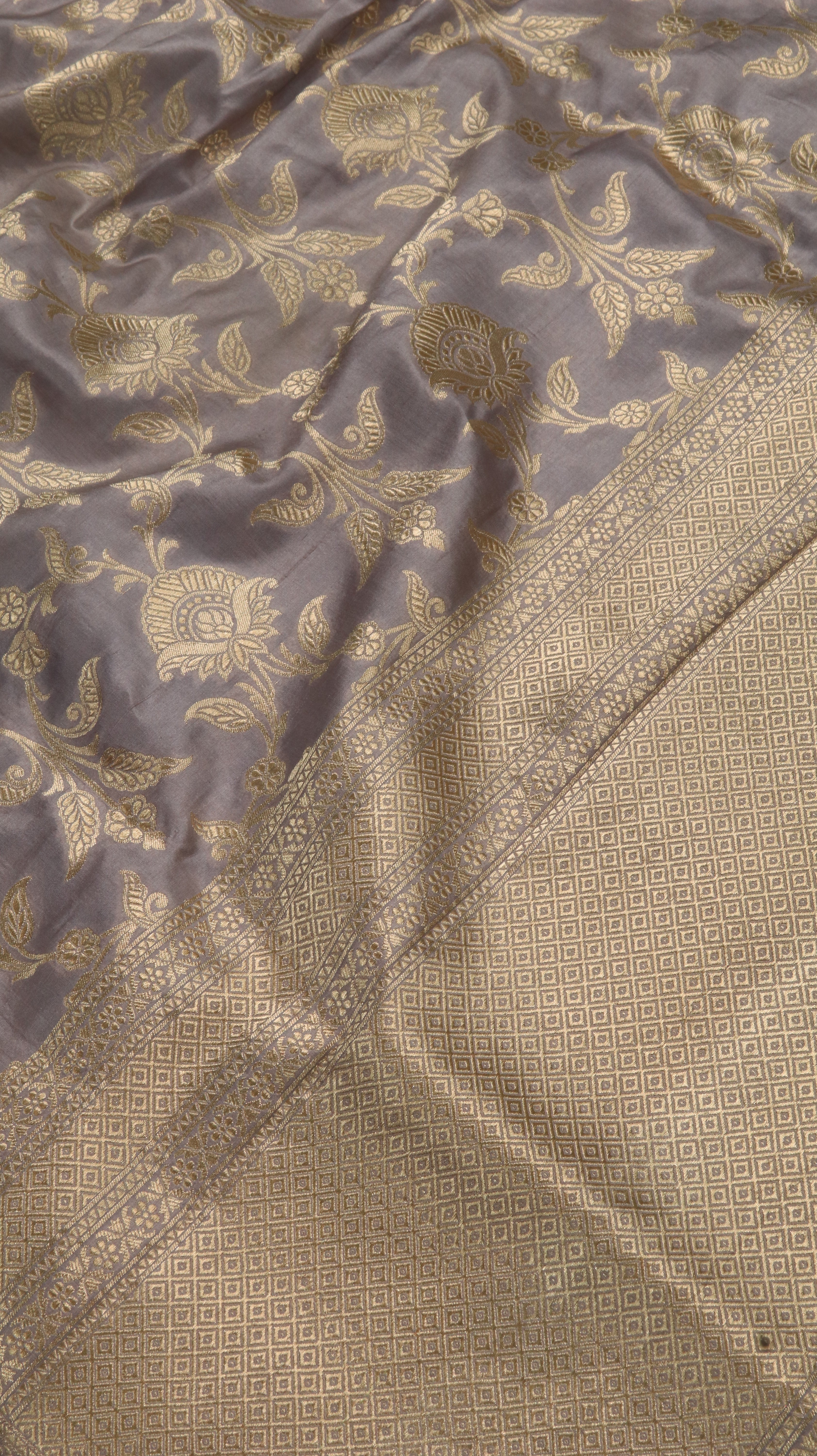 Moonblush | Banarasi