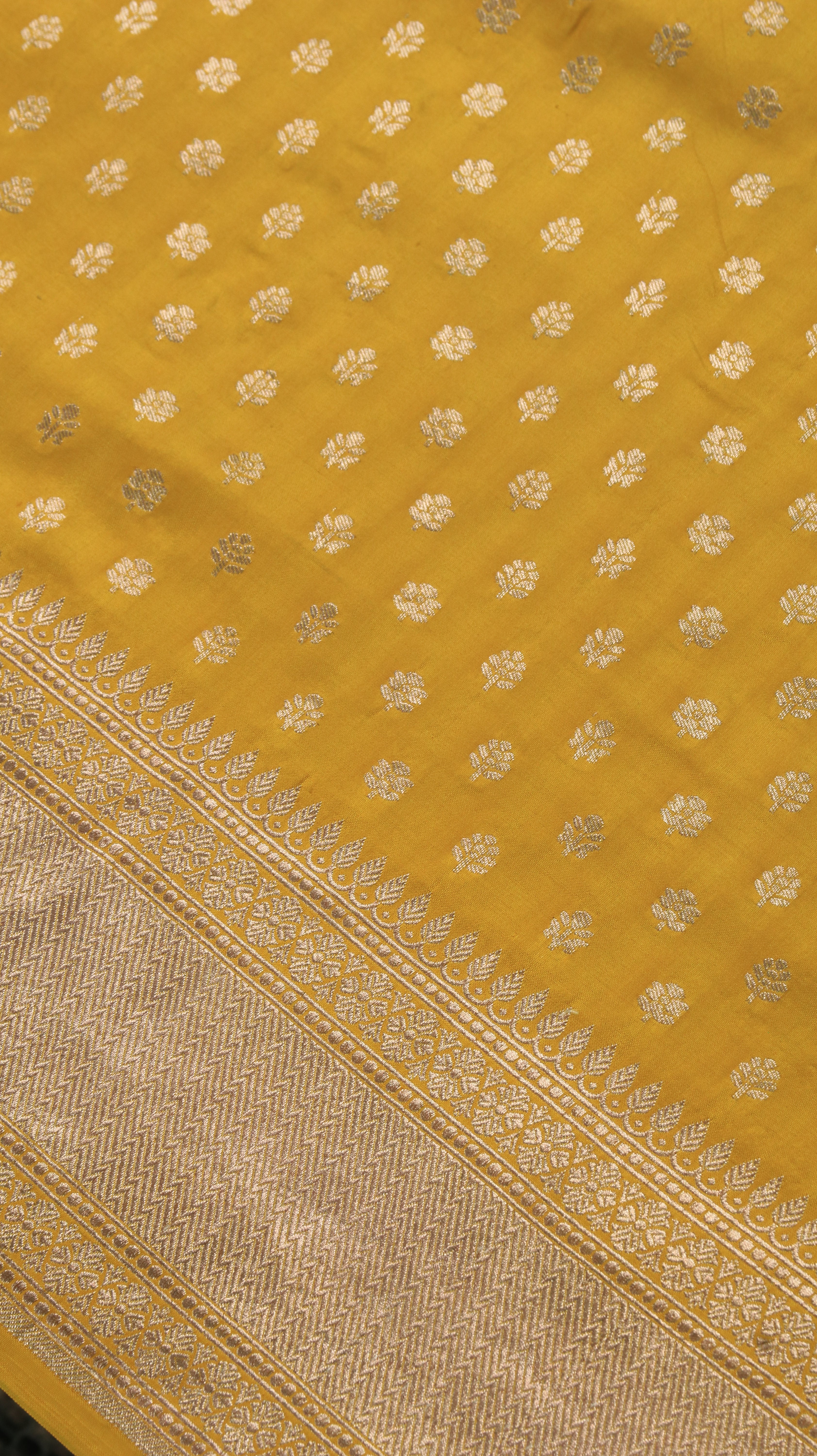 Honeycrest | Banarasi