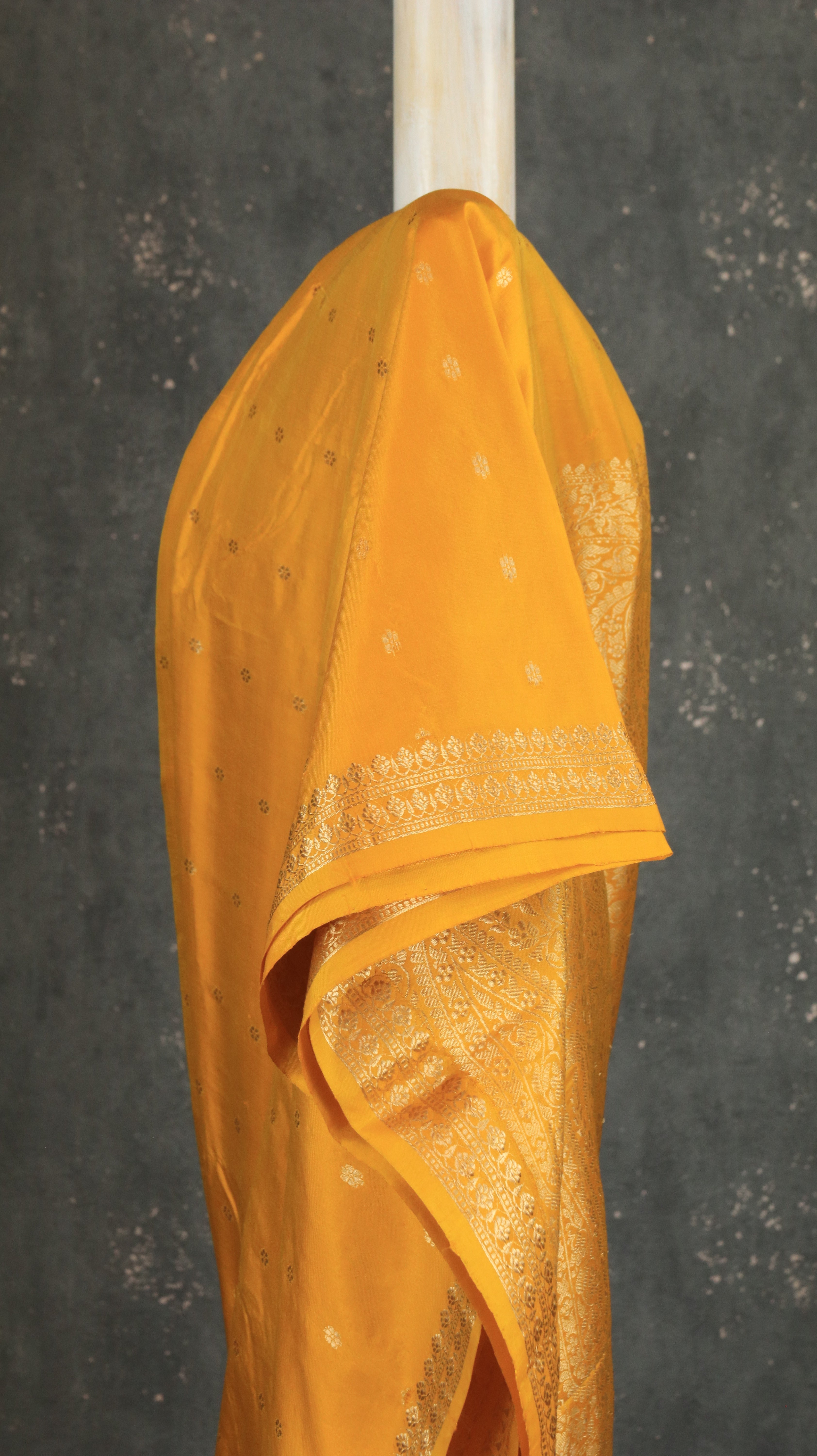 Haldi Glow | Banarasi