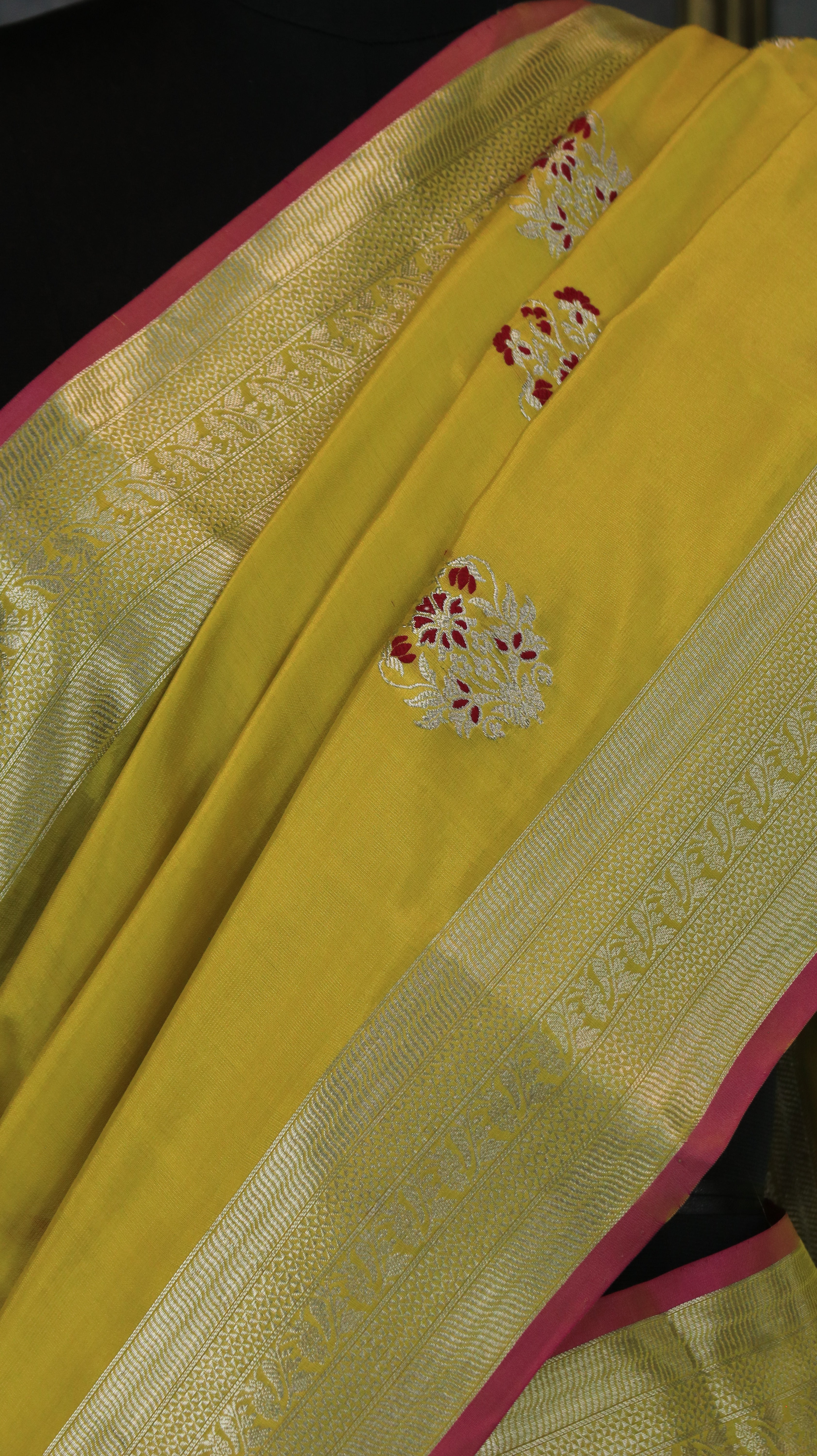 Golden Varnika | Chanderi