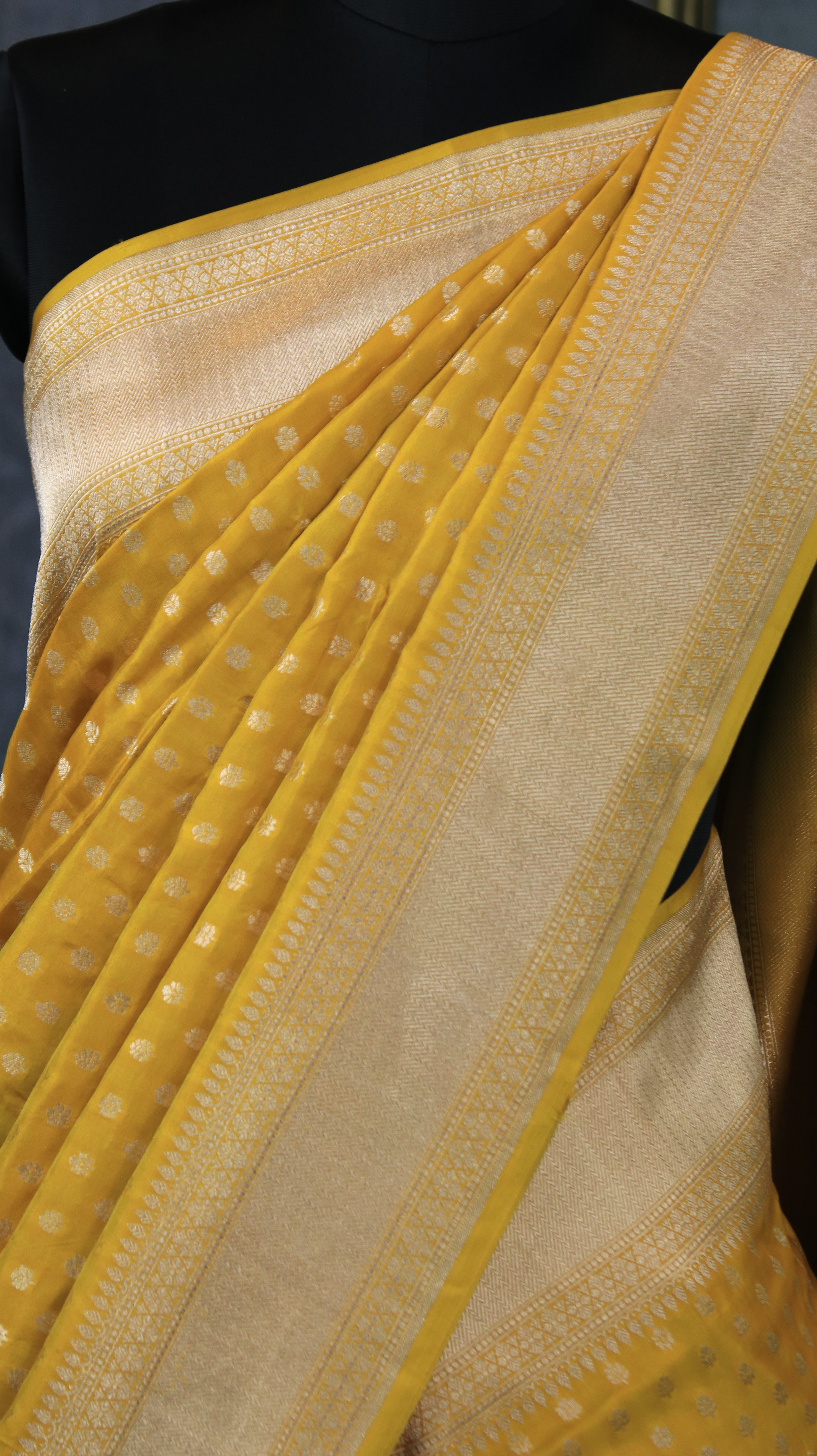 Honeycrest | Banarasi