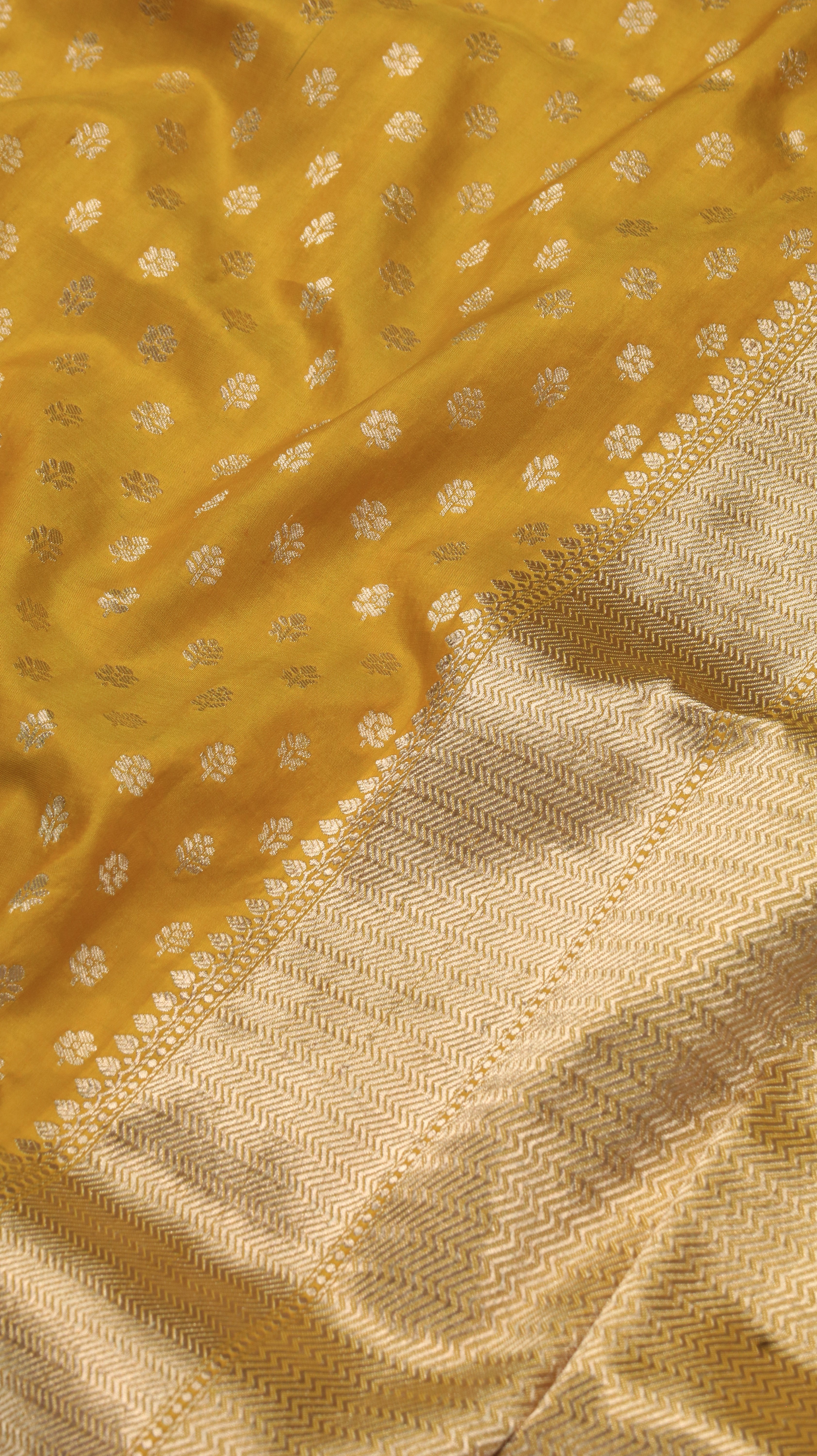 Honeycrest | Banarasi