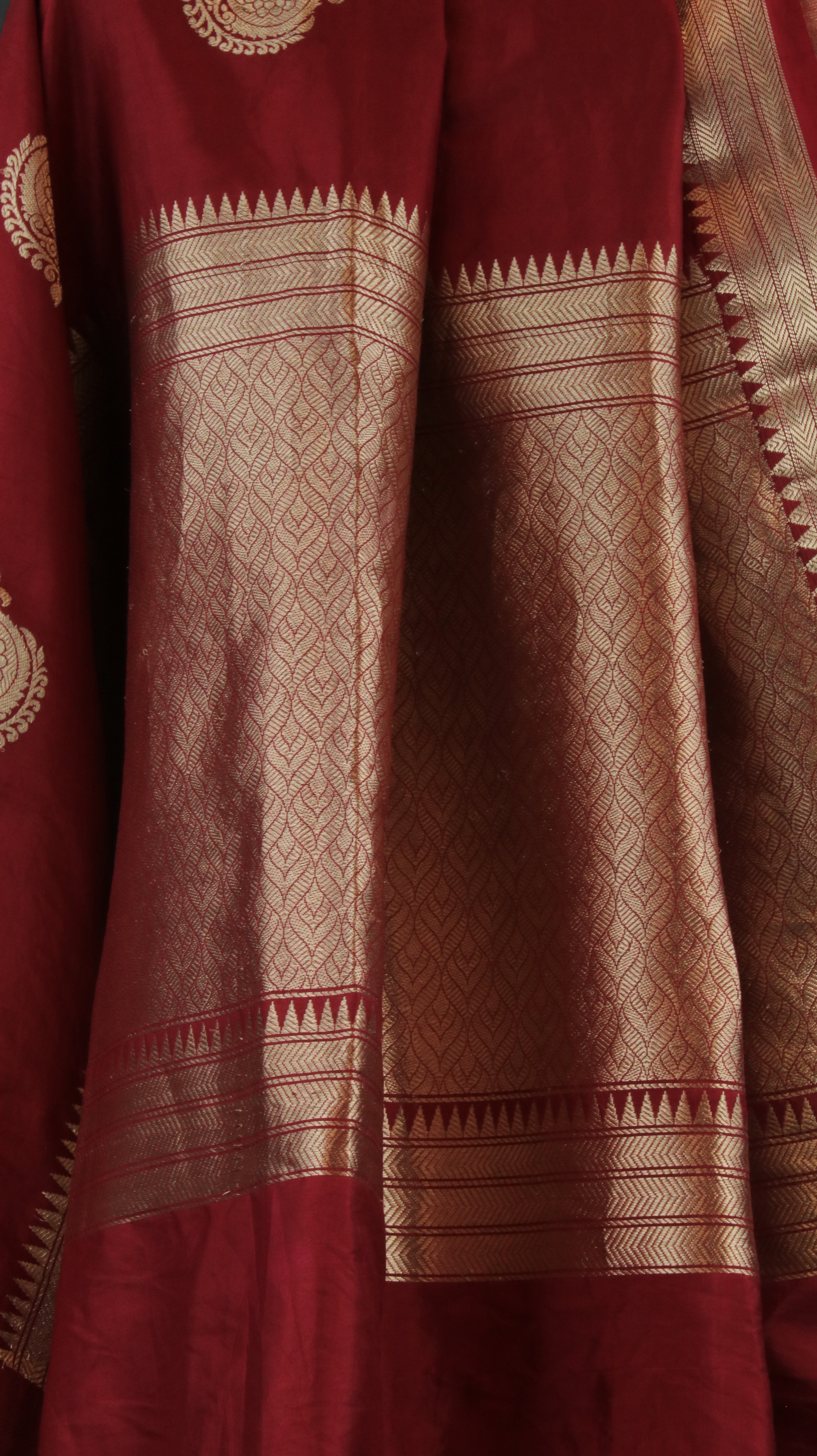 Temple Ruby | Banarasi