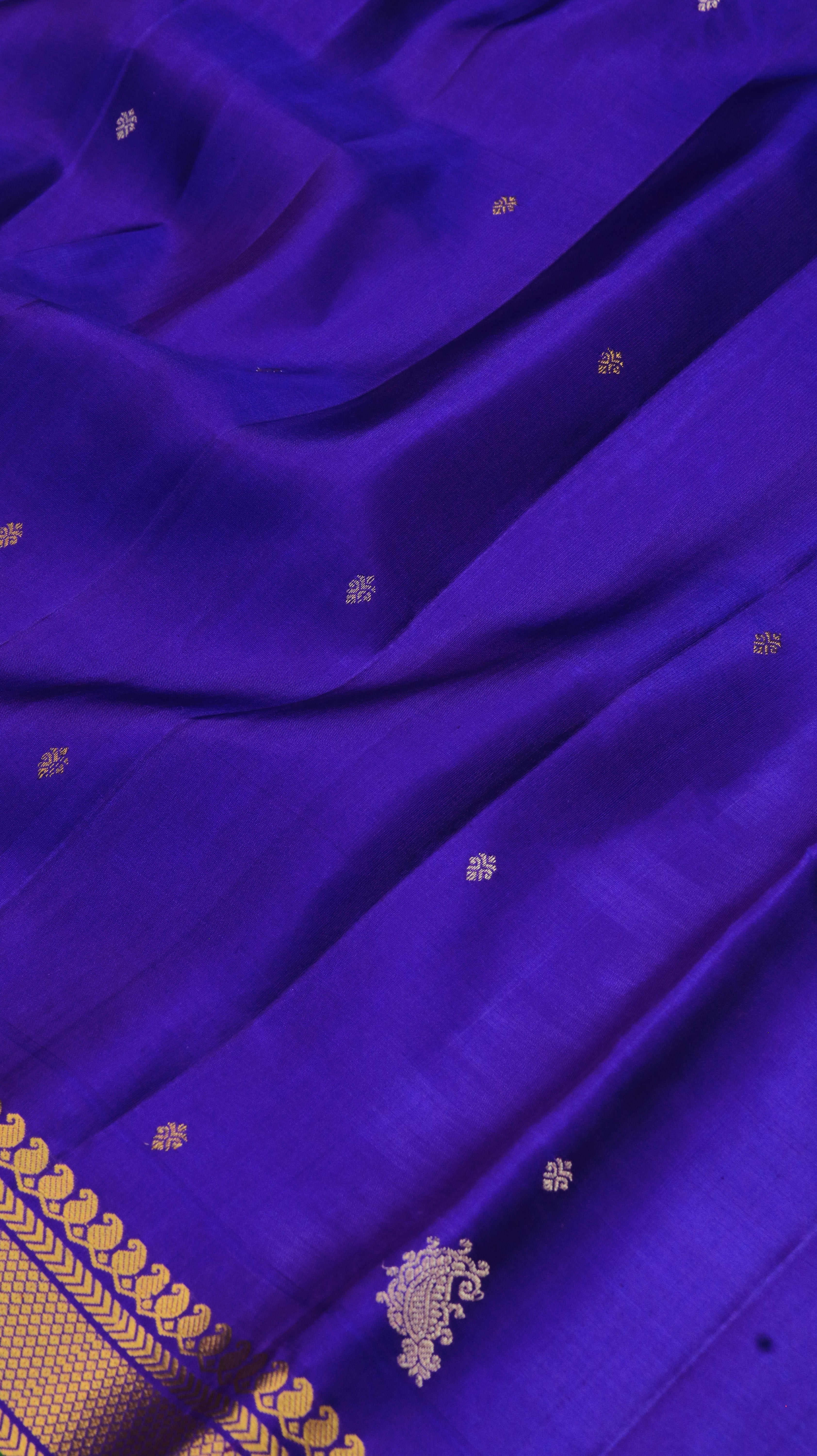 Sapphire Majesty | Gadwal
