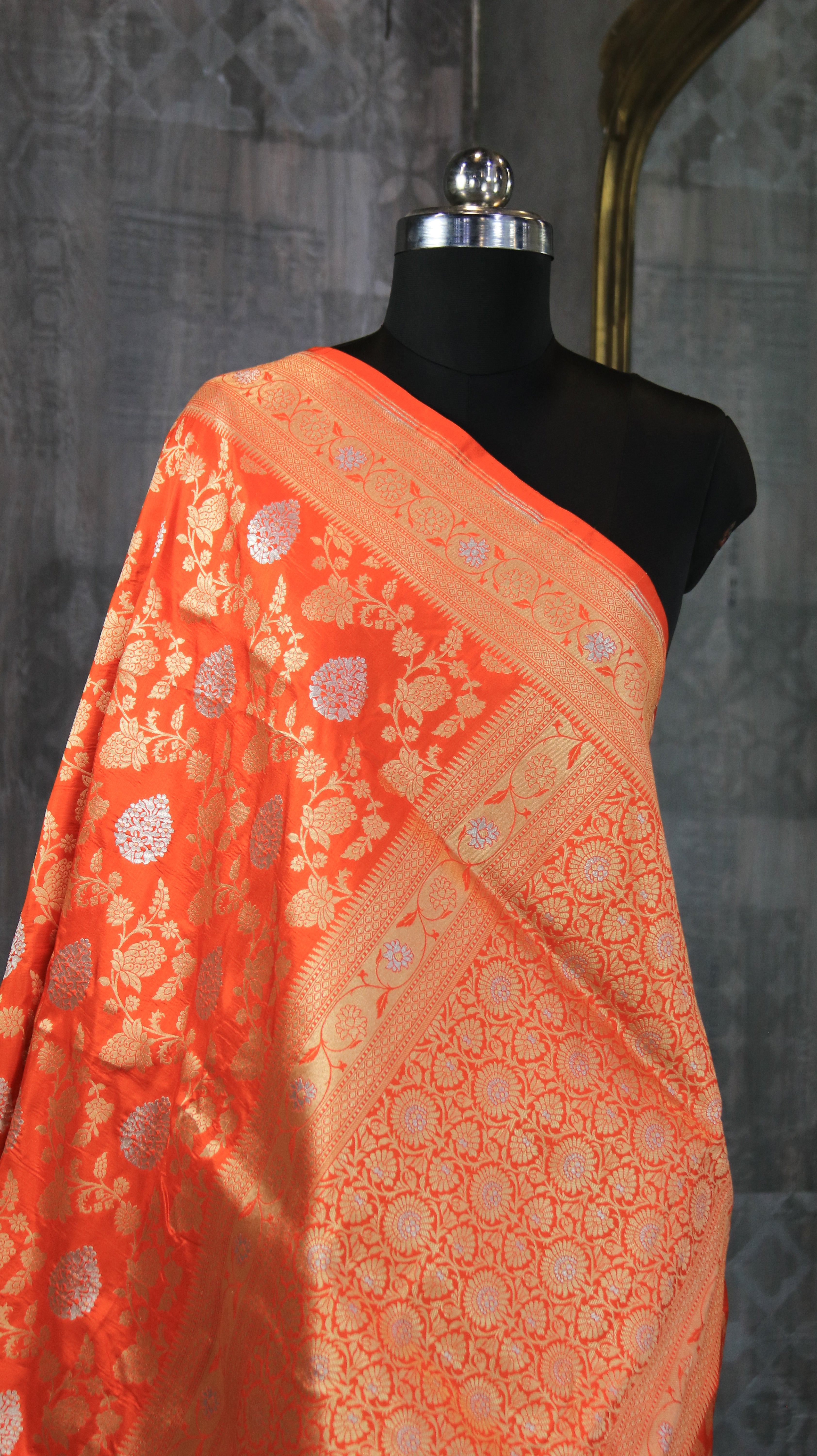 Golden Mandarin | Banarasi