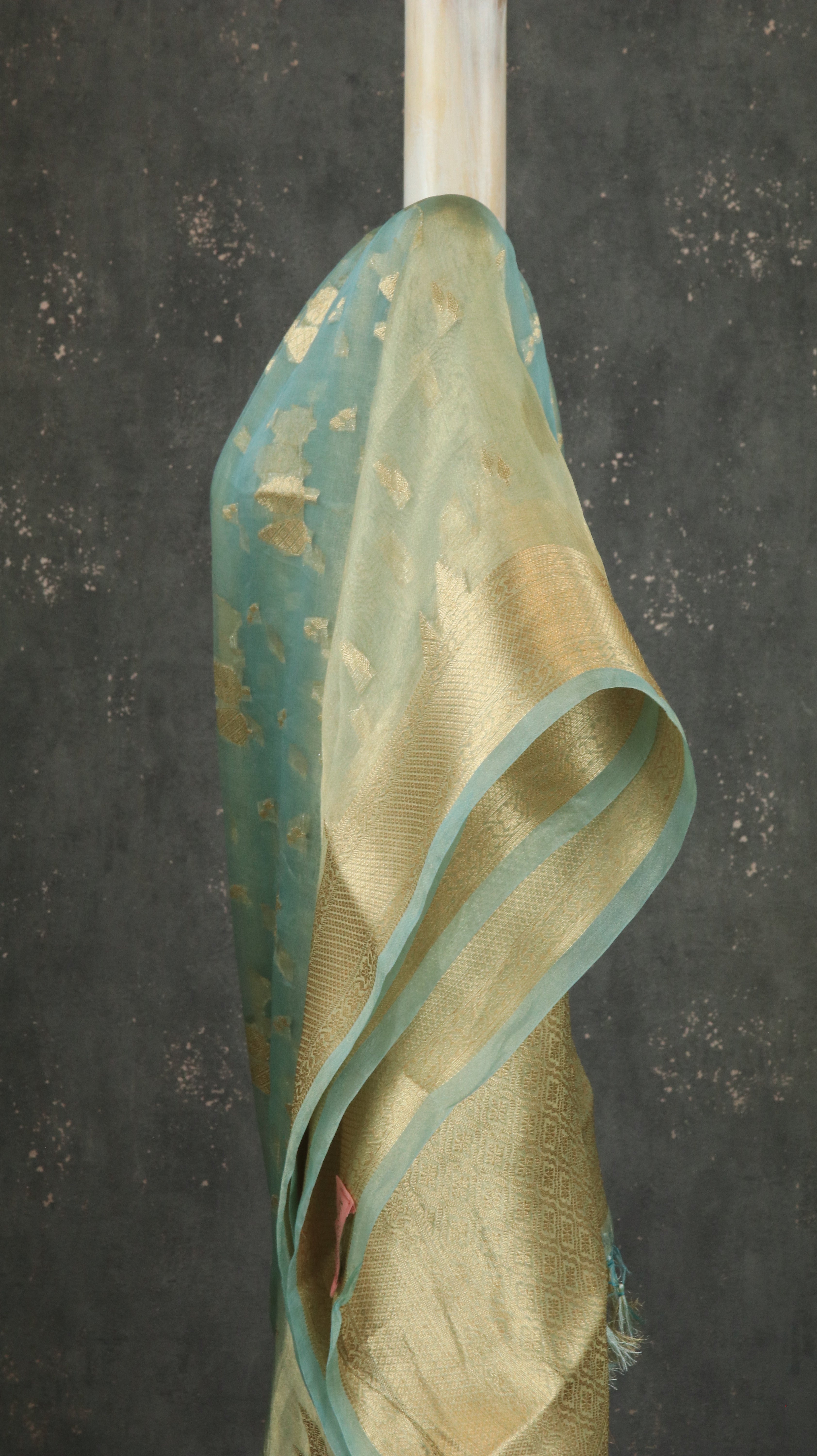 Ocean Bloom | Banarasi Tissue