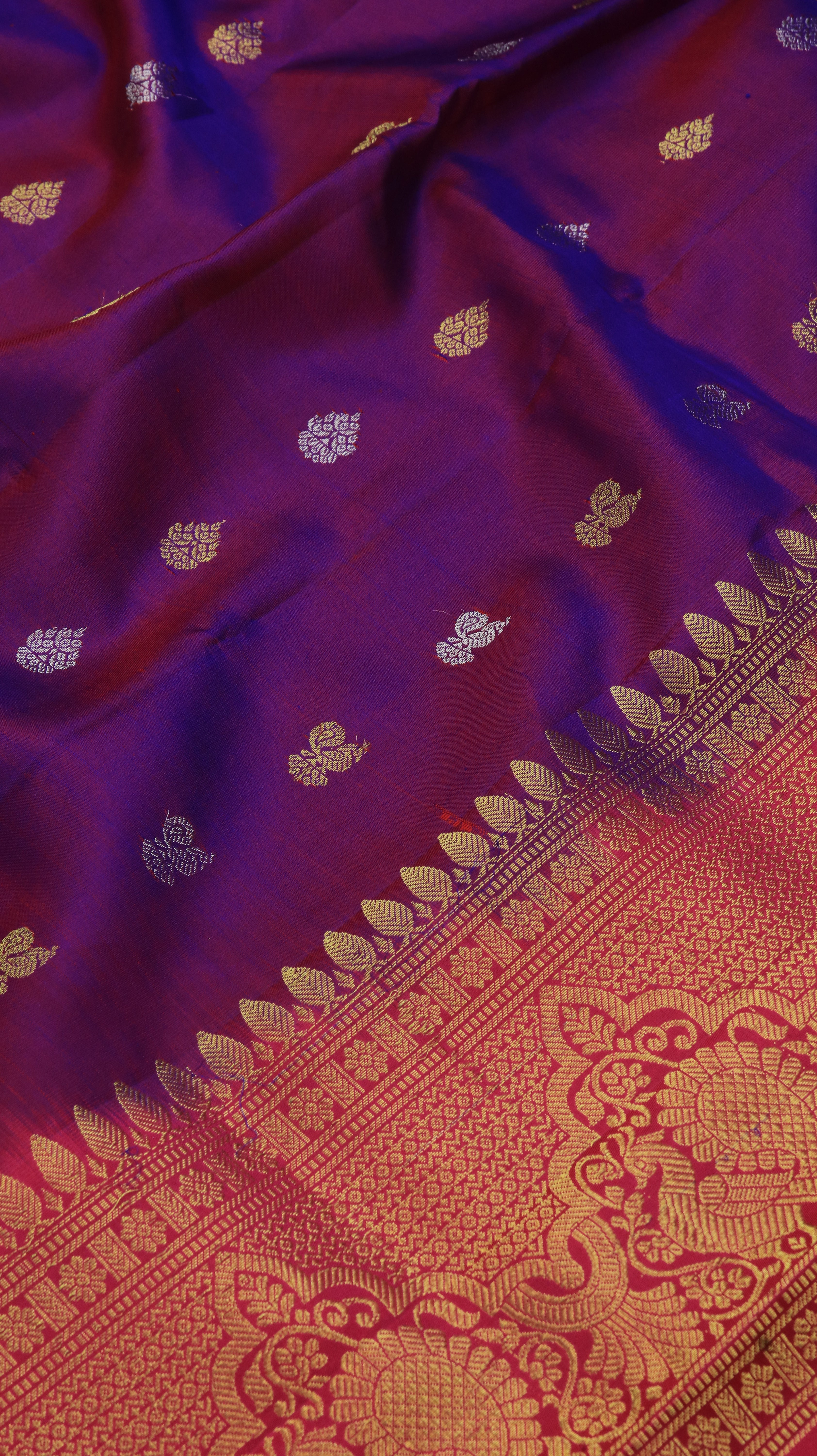 Crimson Orchid | Gadwal