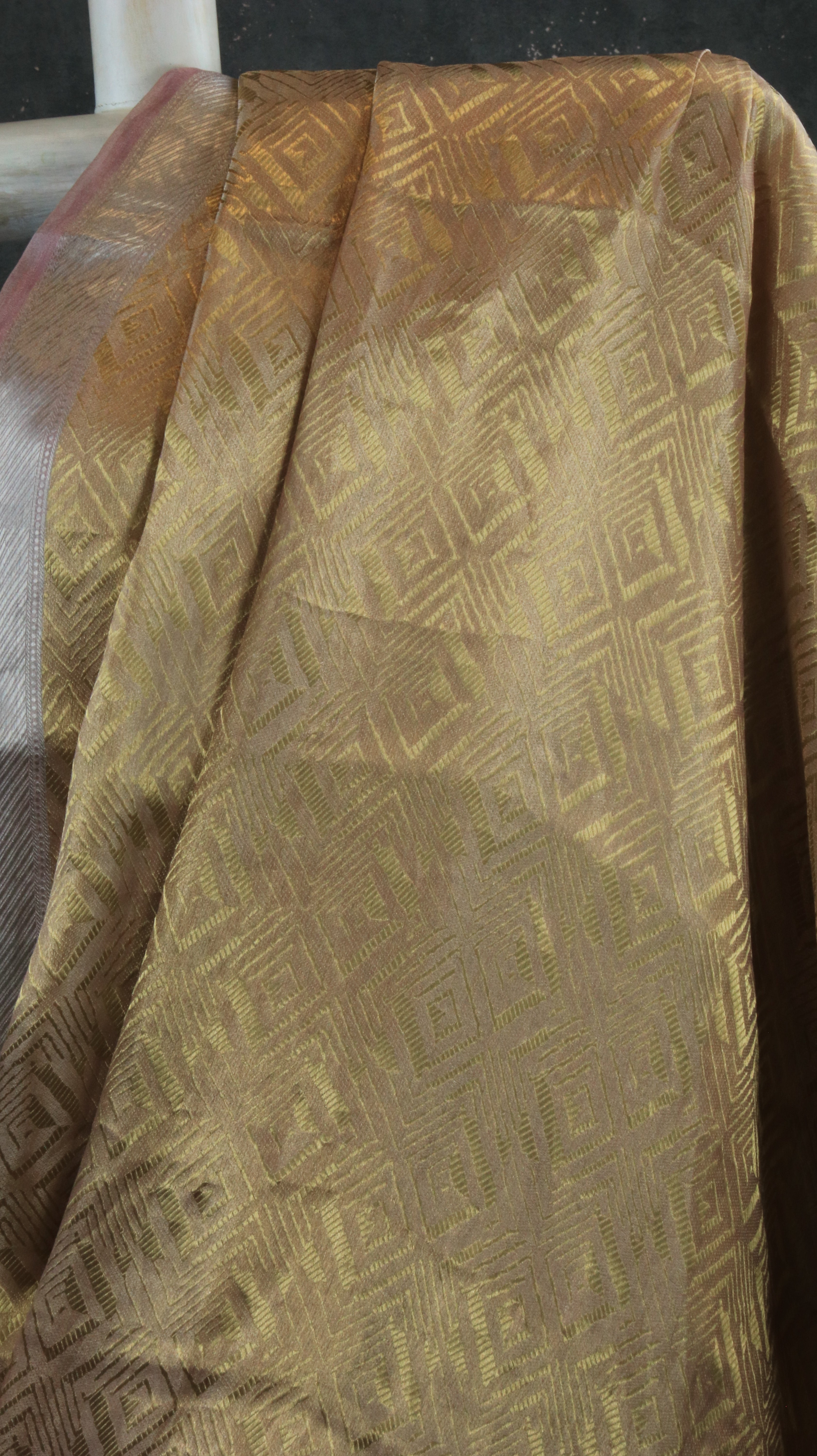 Lustre Gold | Banarasi