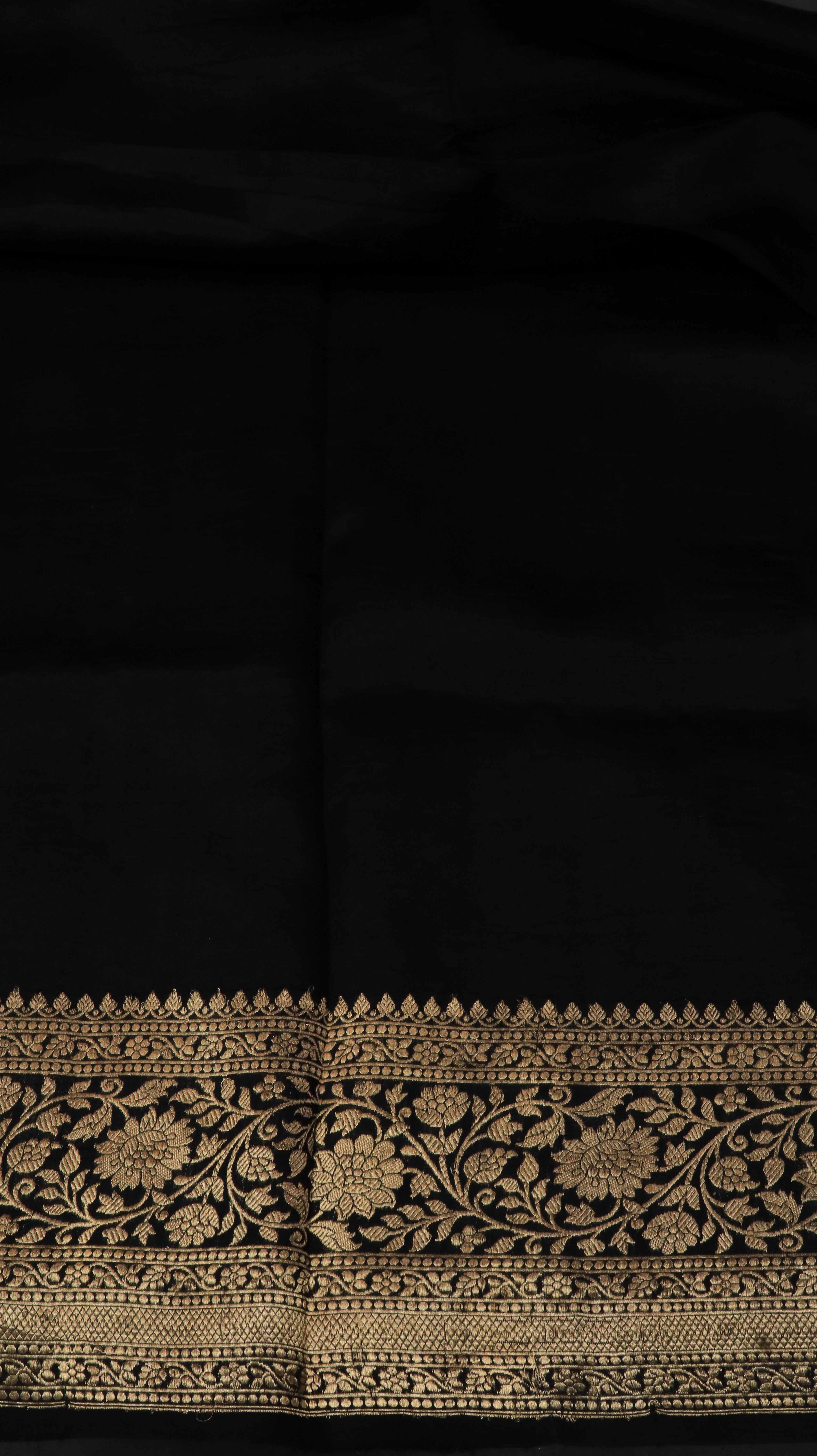 Noctra Regalis | Banarasi