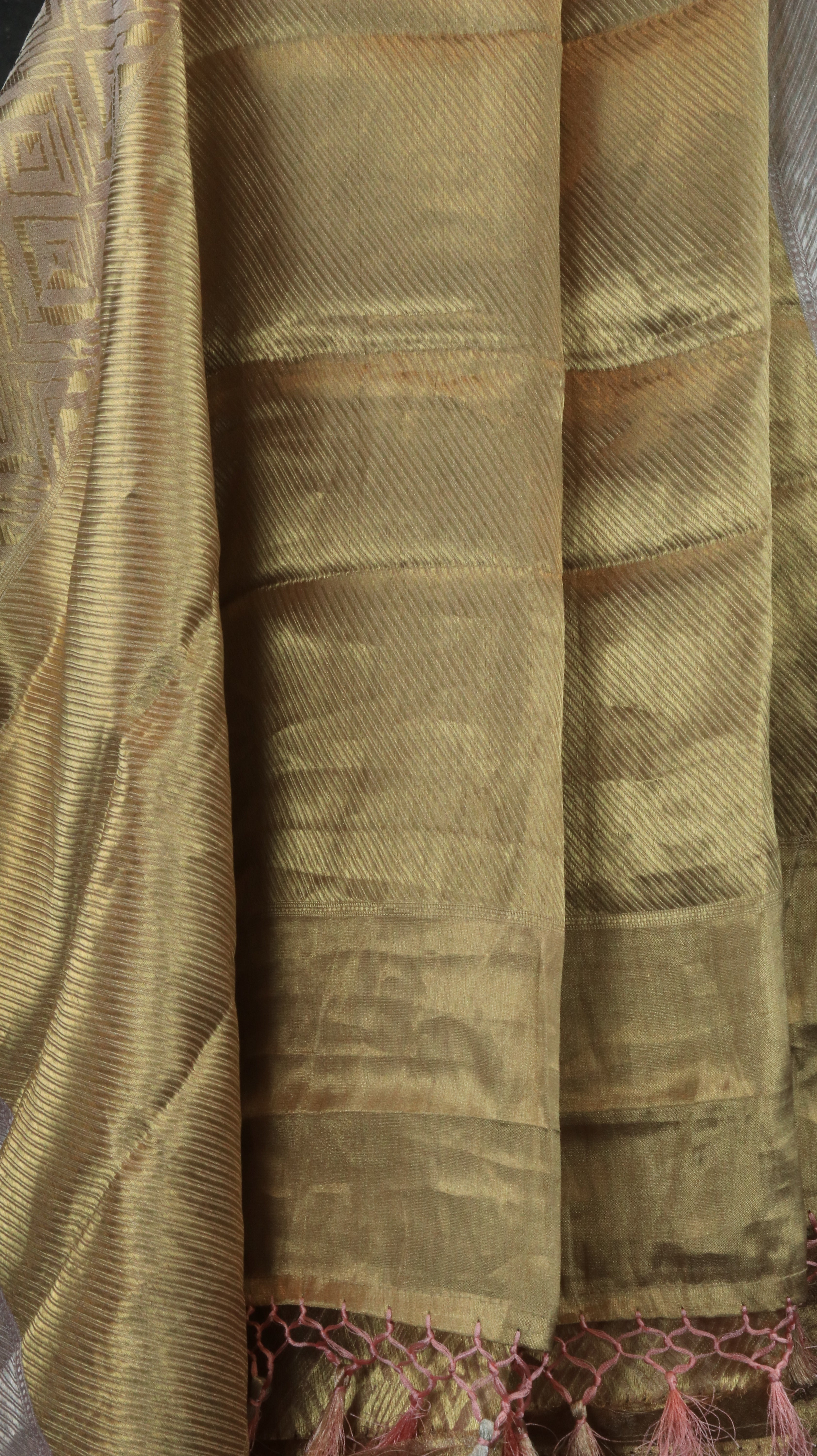 Lustre Gold | Banarasi