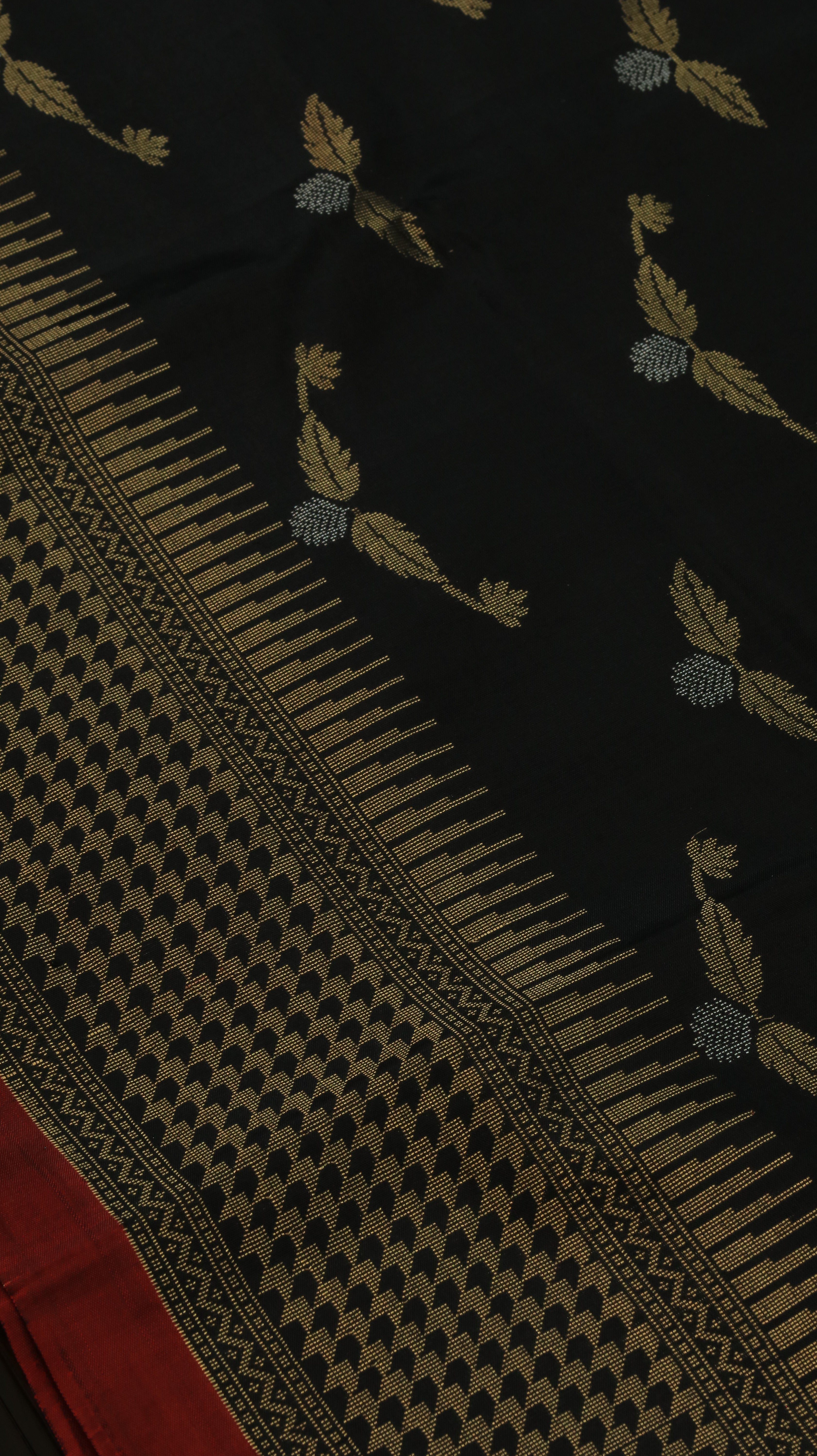 Gilded Silence | Kanjivaram