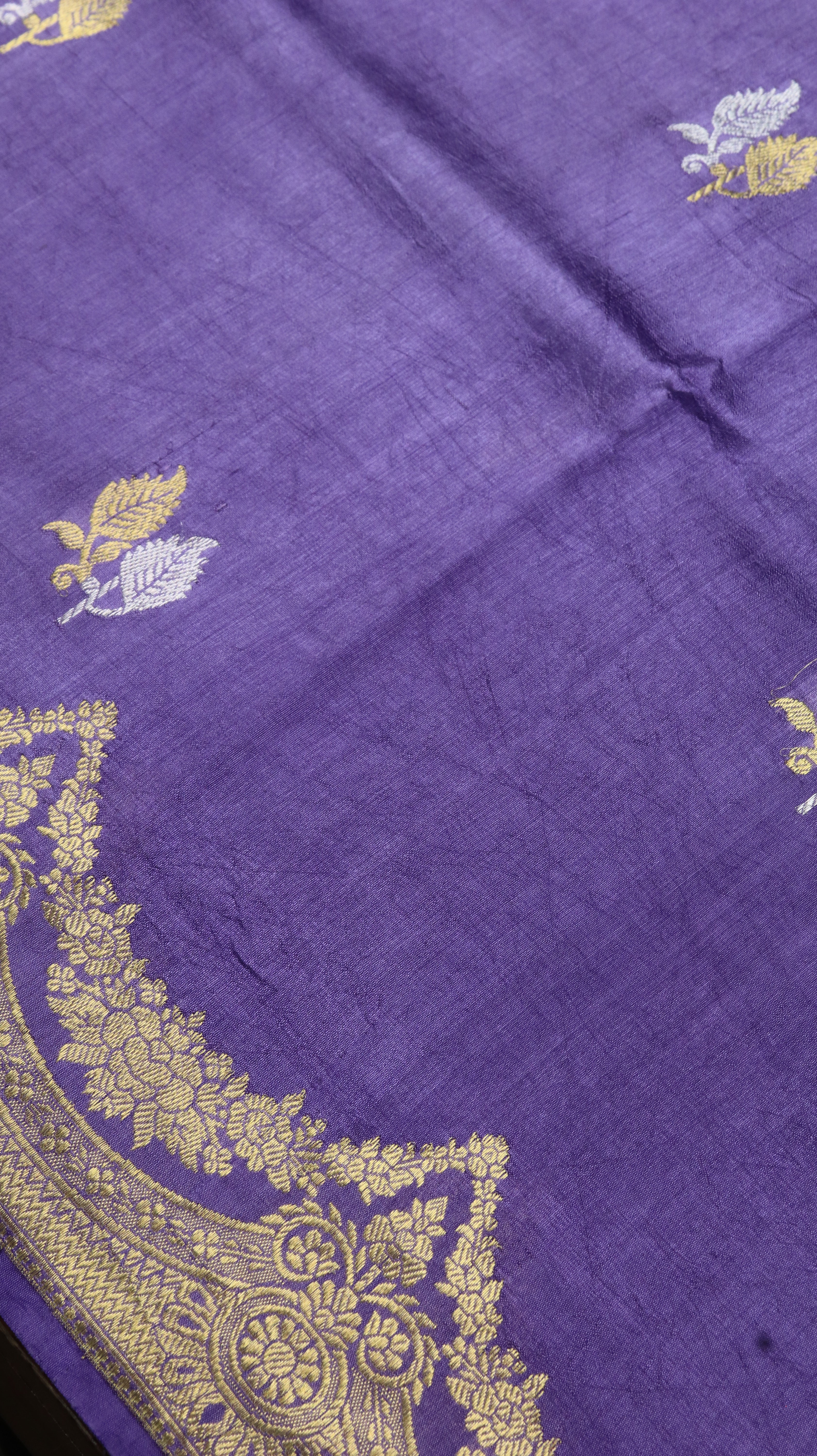 Lilac Empress | Banarasi