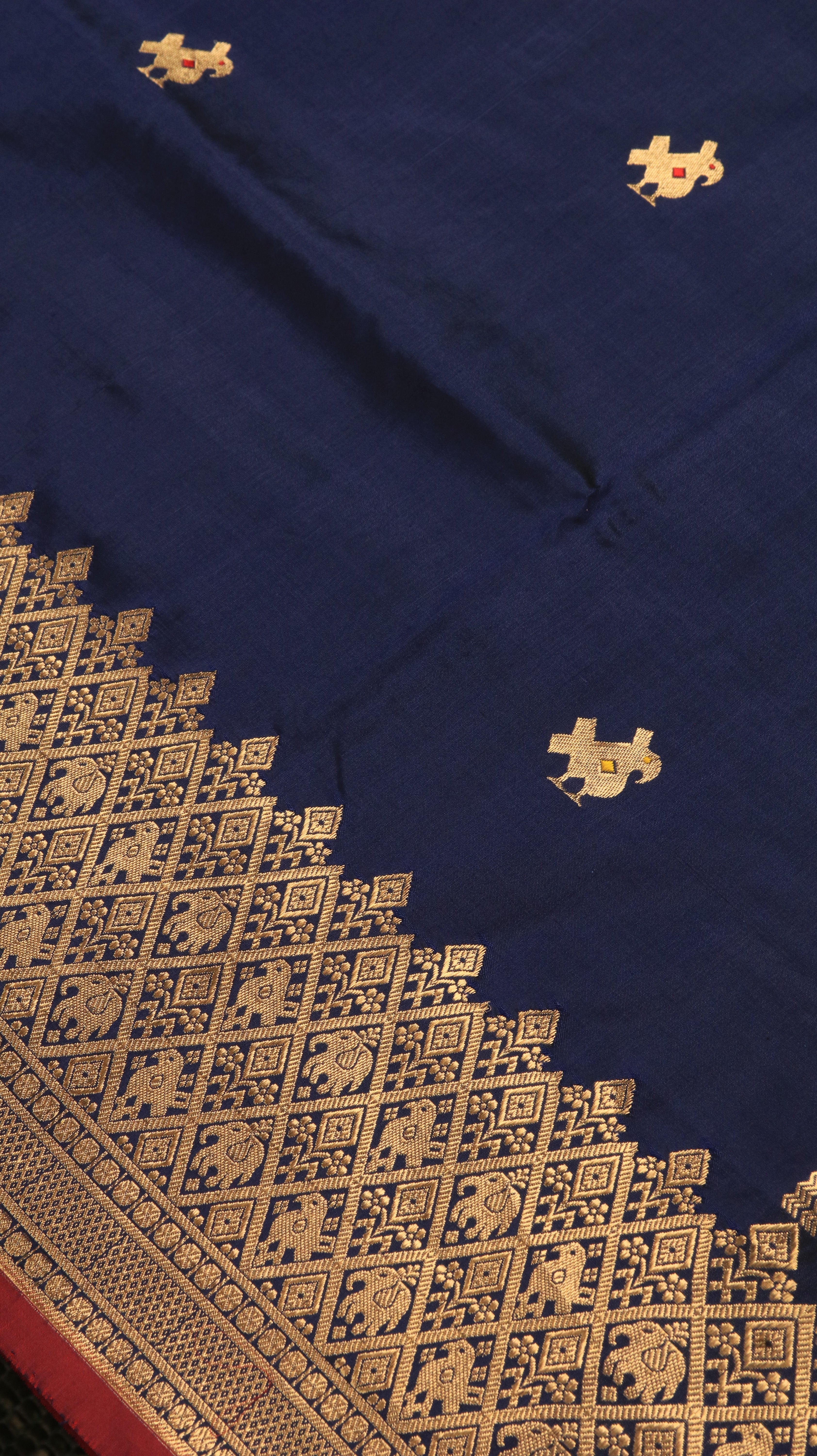Sapphire Sovereign | Banarasi