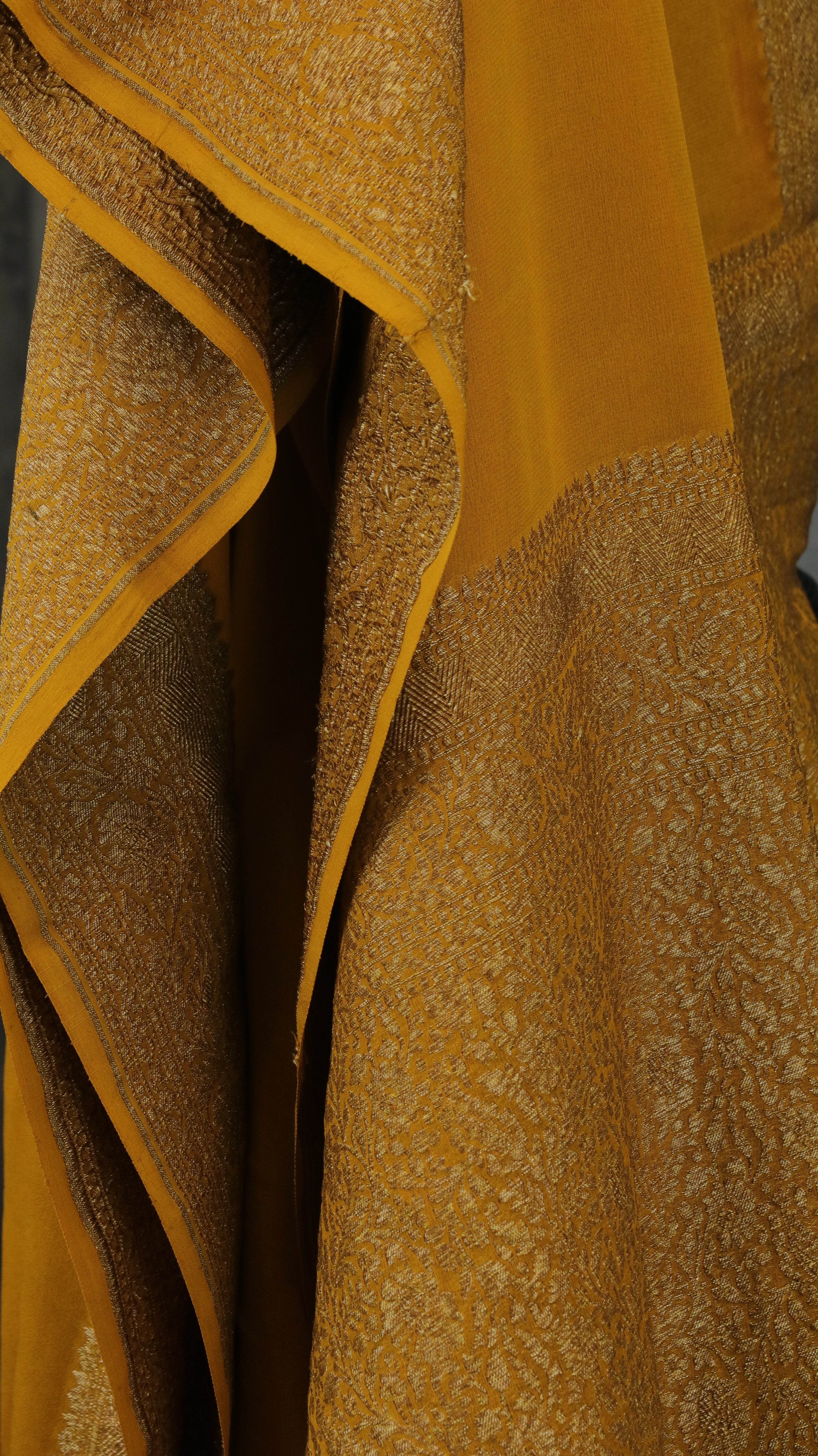 Kesar Tara |  Banarasi Georgette
