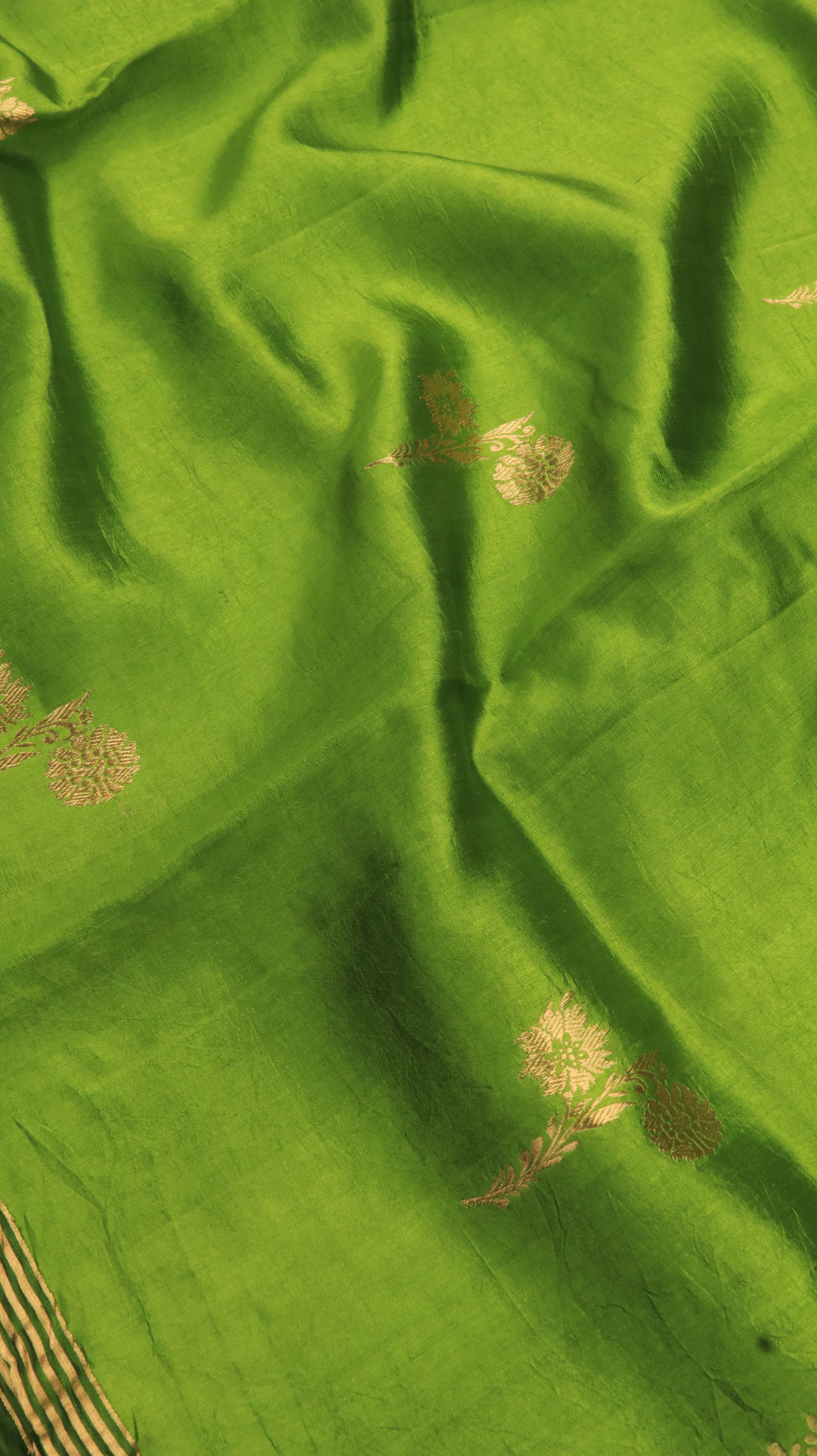 Zariya Leaf | Banarasi