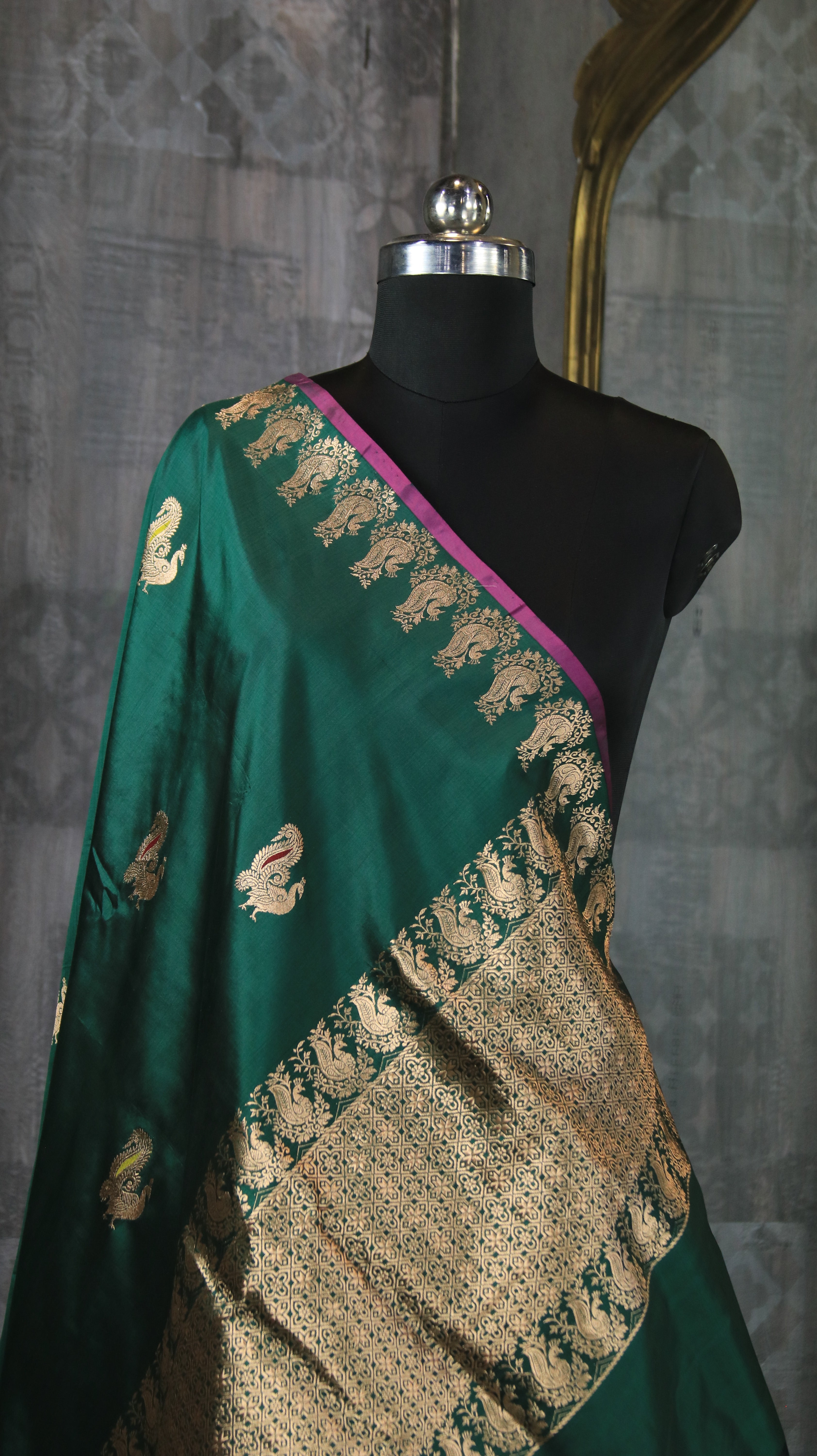 Jade Majesty | Banarasi