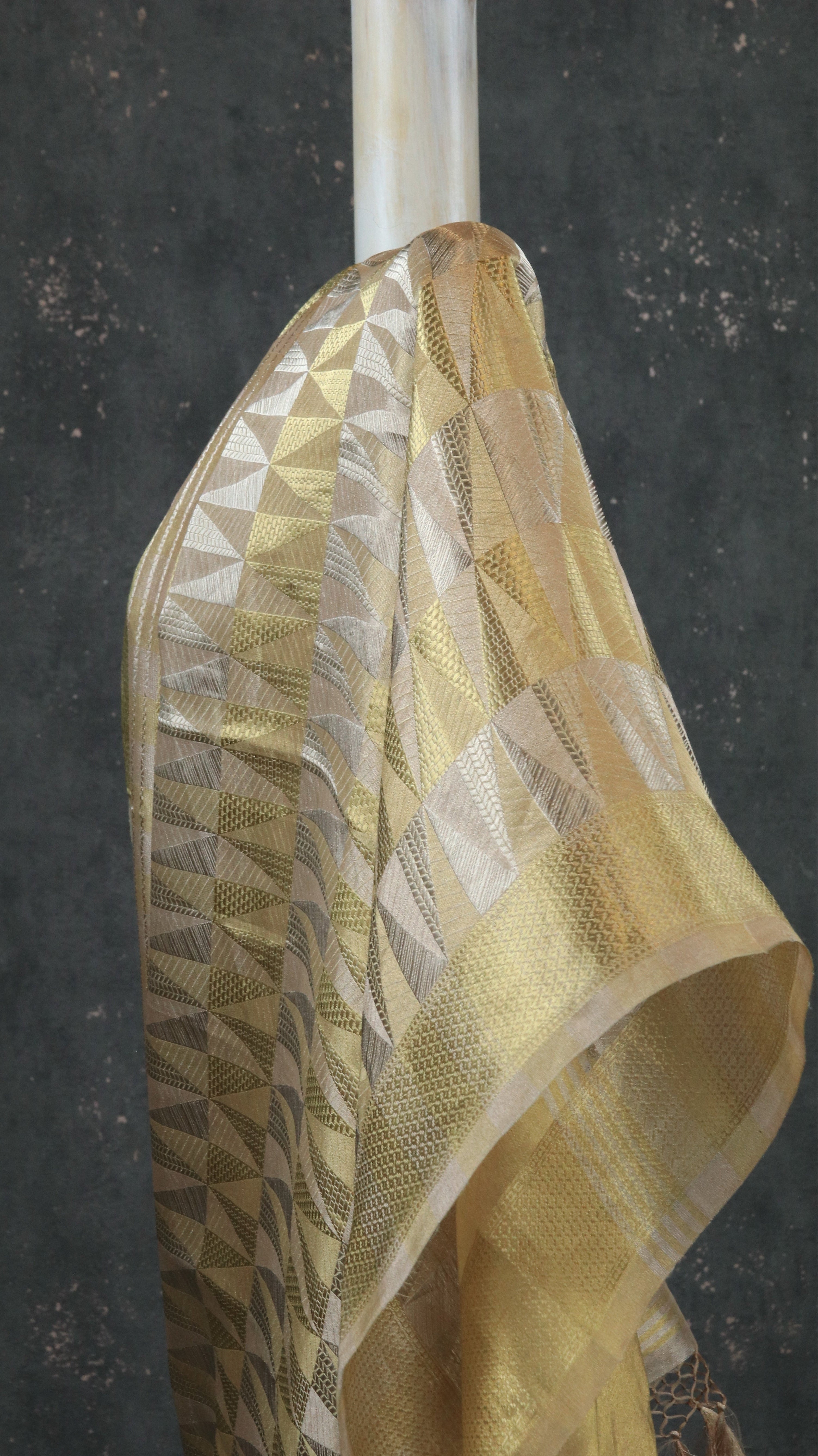 Zariya Zilver | Banarasi