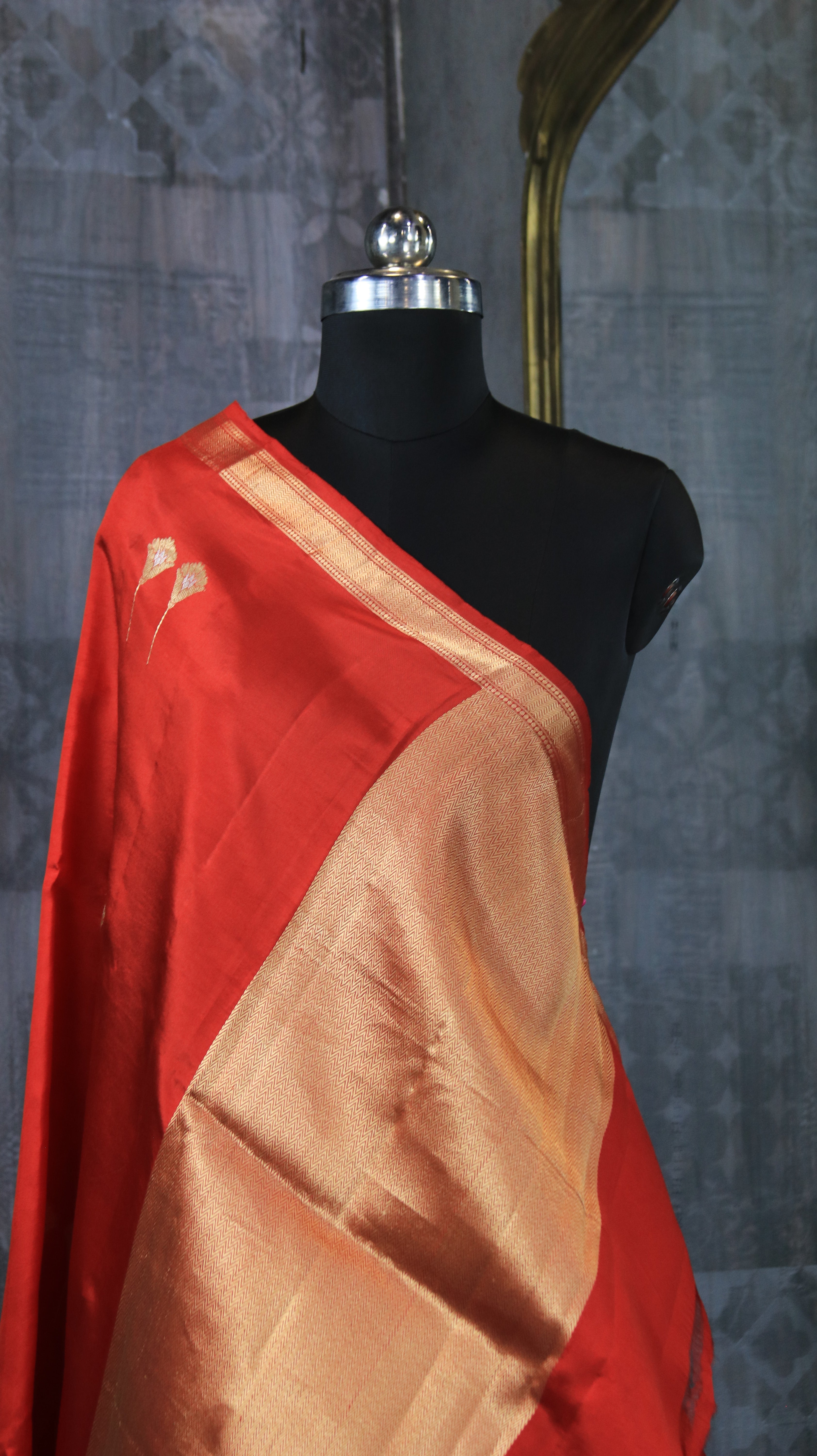 Red Opulence | Banarasi