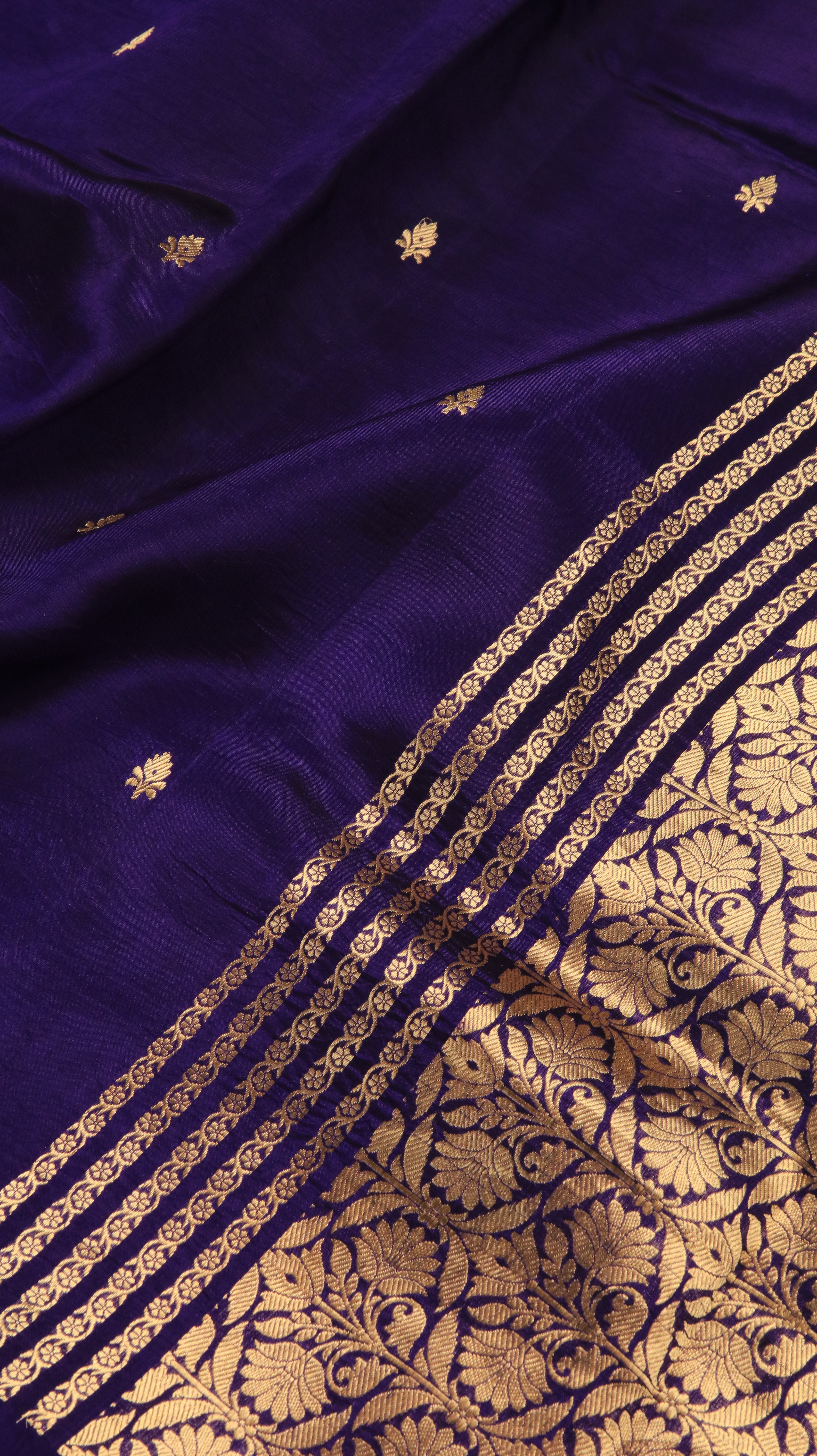 Indigo Majesty | Banarasi
