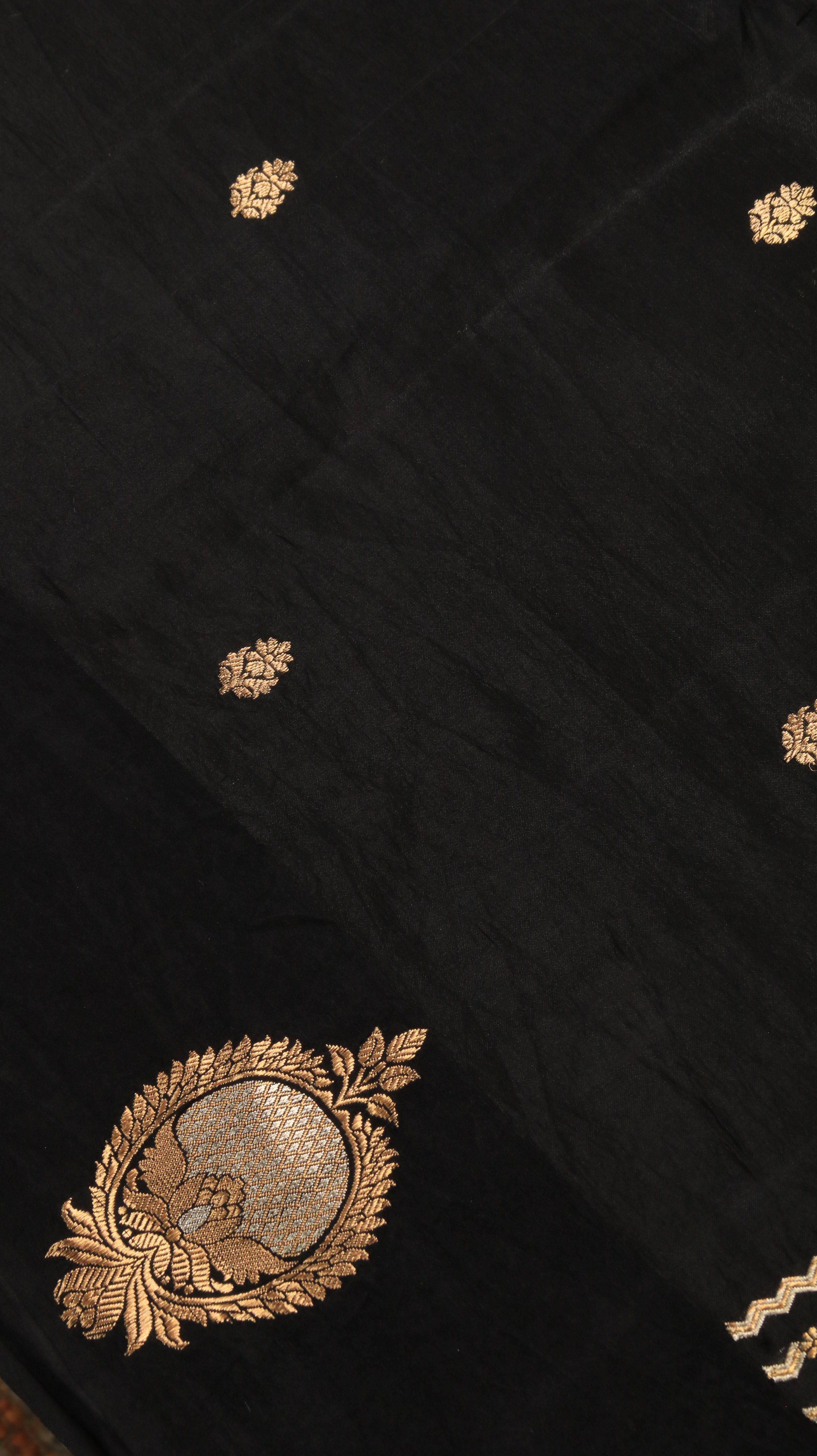 Obsidian Grace | Banarasi