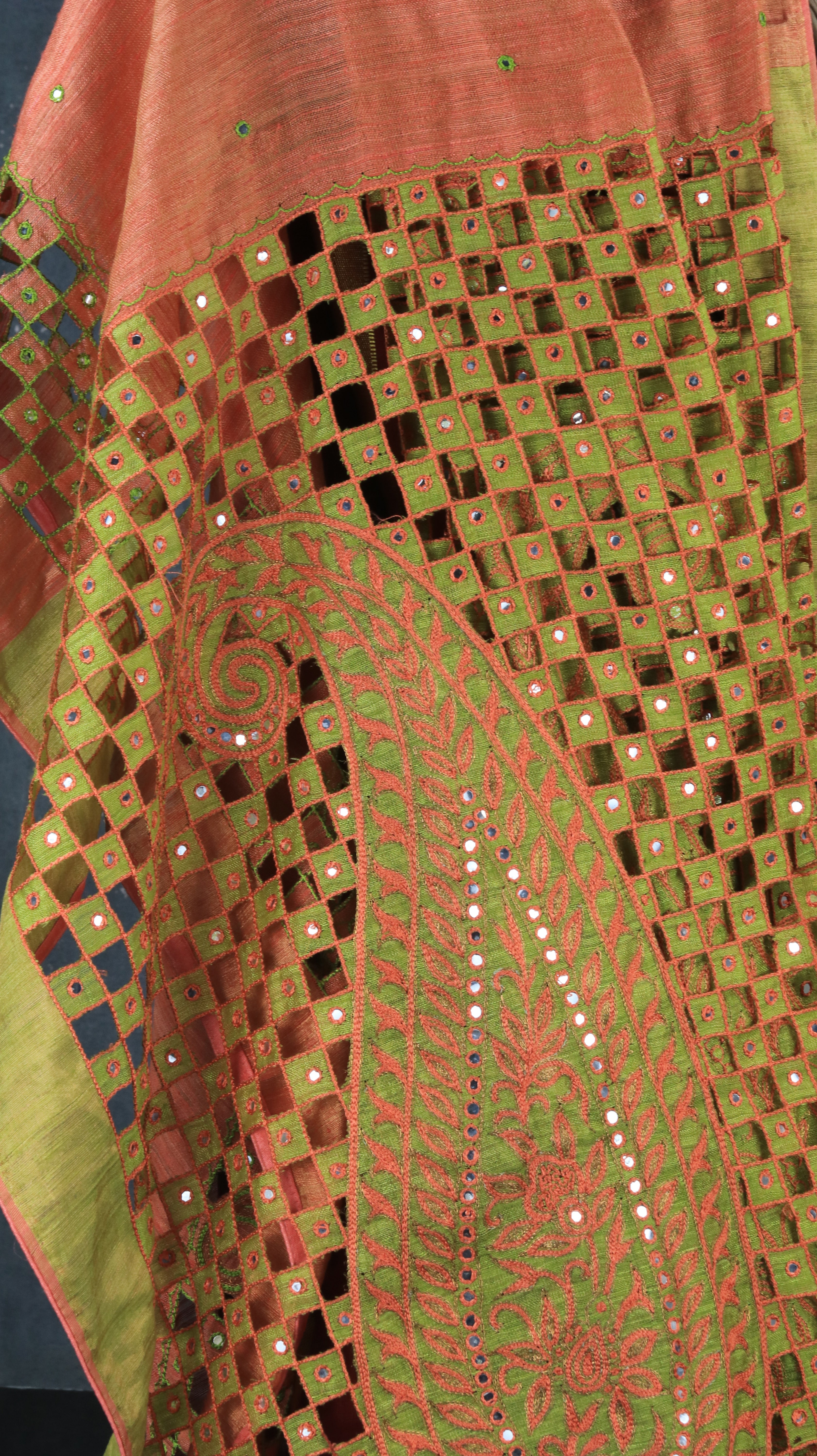 Jewel Grid | Jamdani