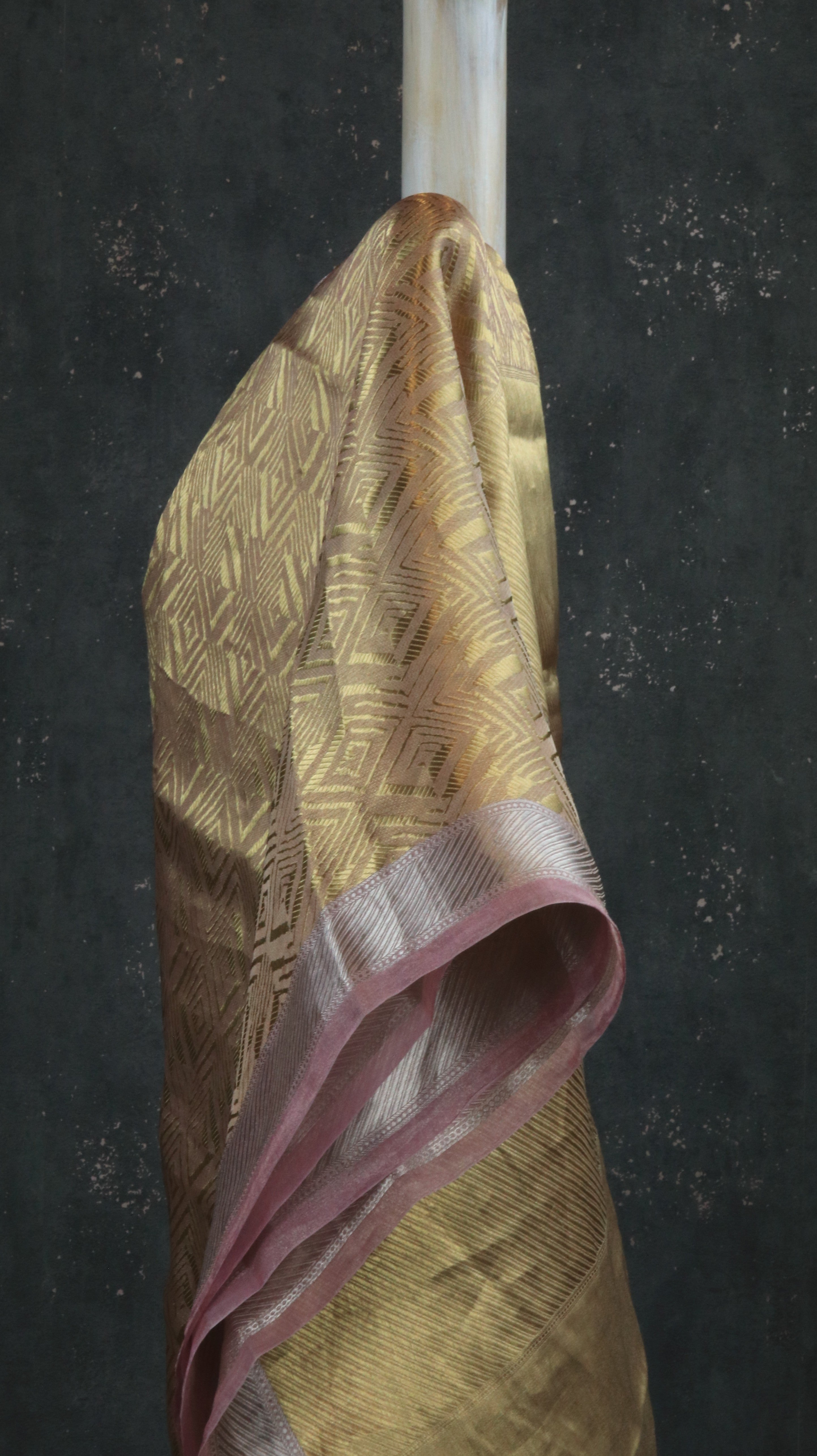 Lustre Gold | Banarasi