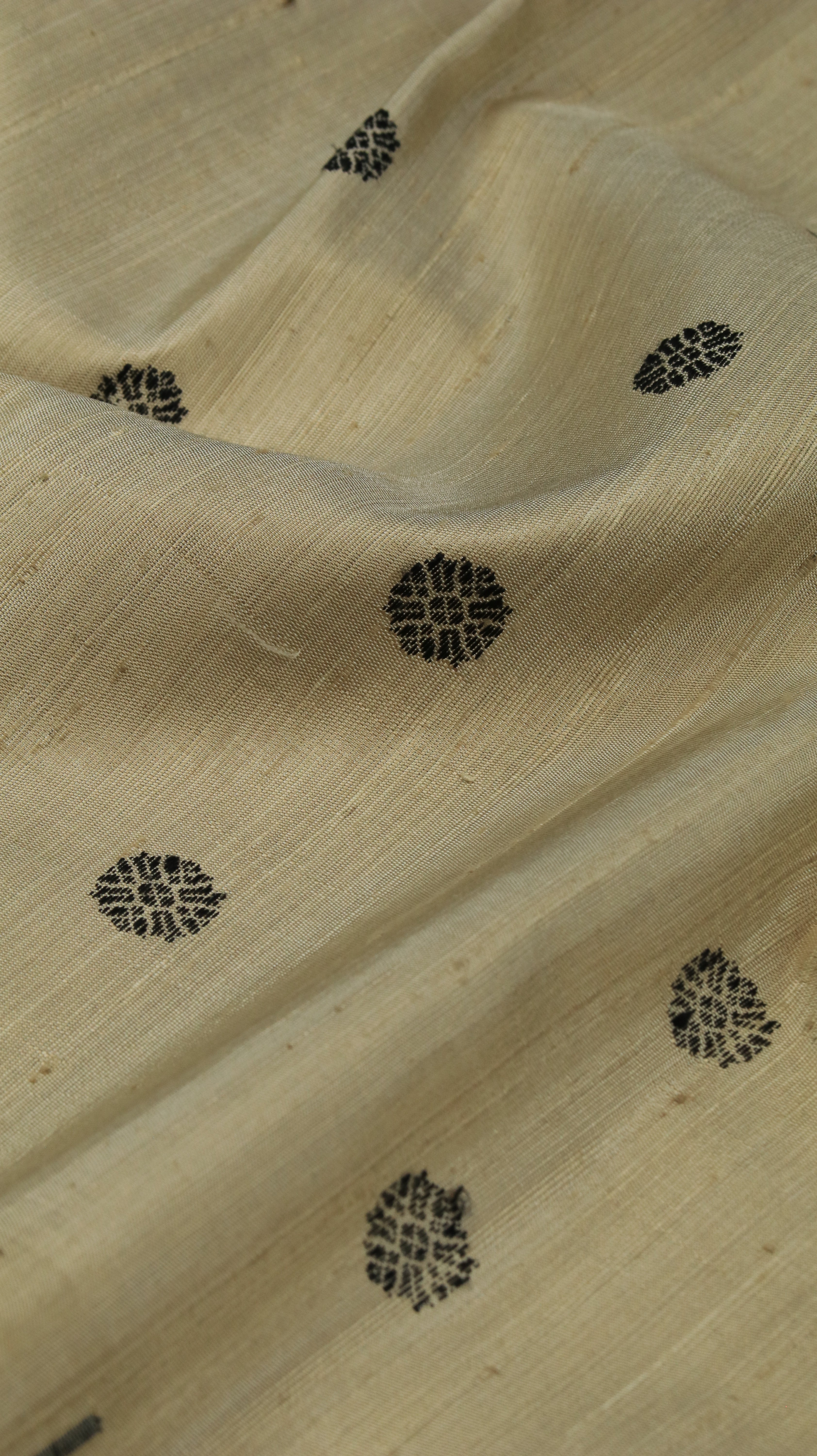 Grey Ember | Gadwal