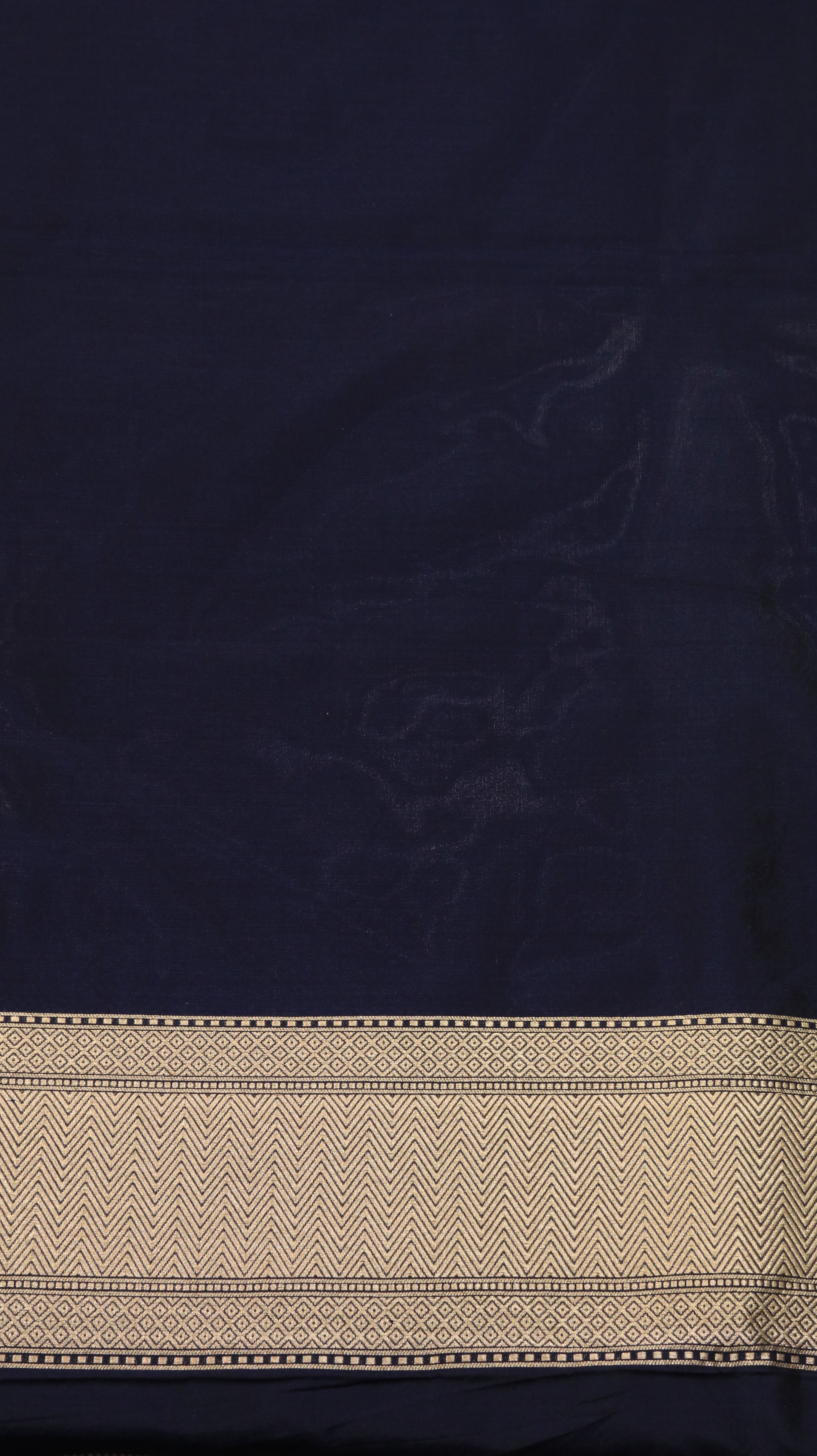 Nishika | Banarasi