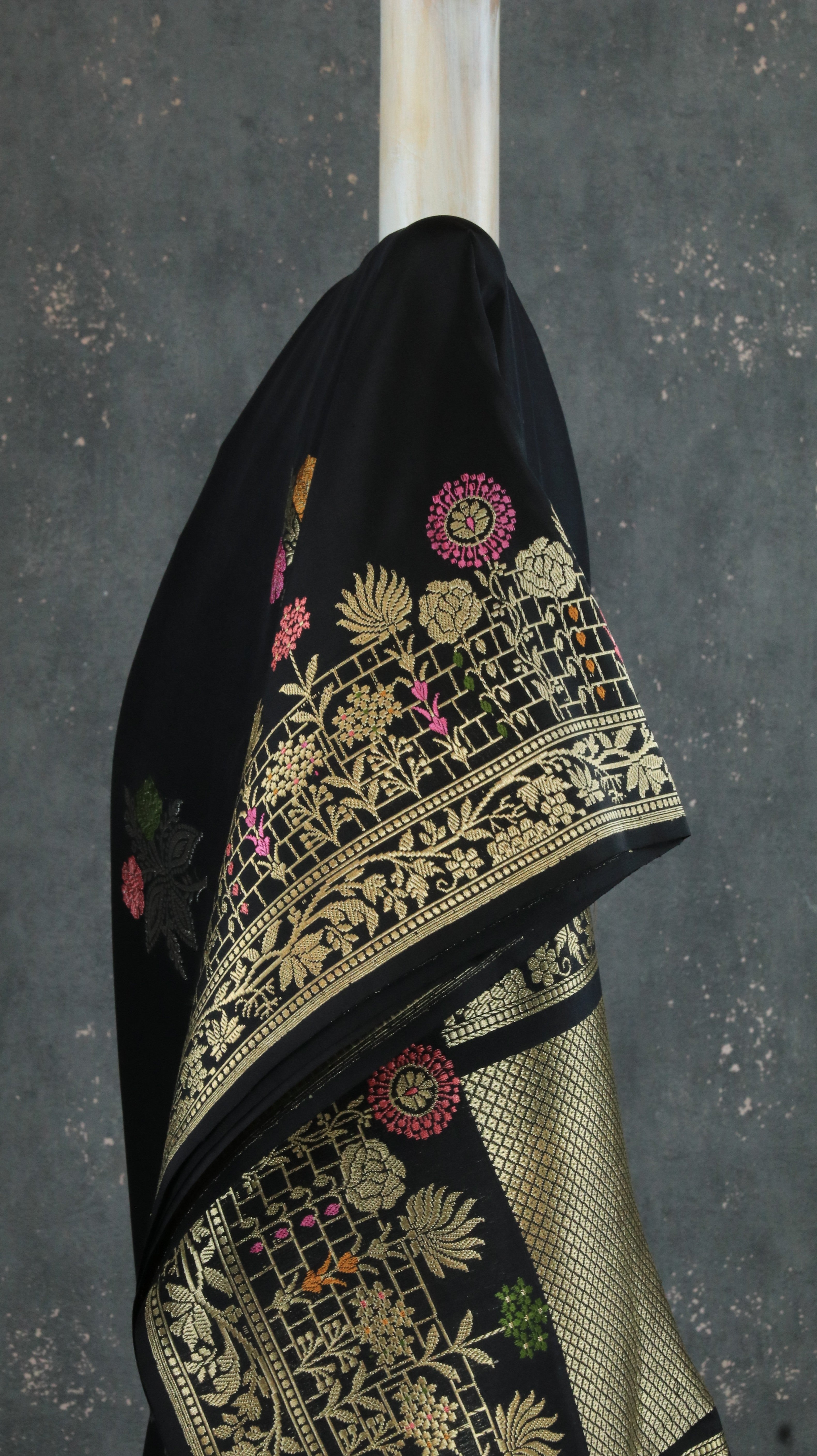 Noir Legacy | Banarasi