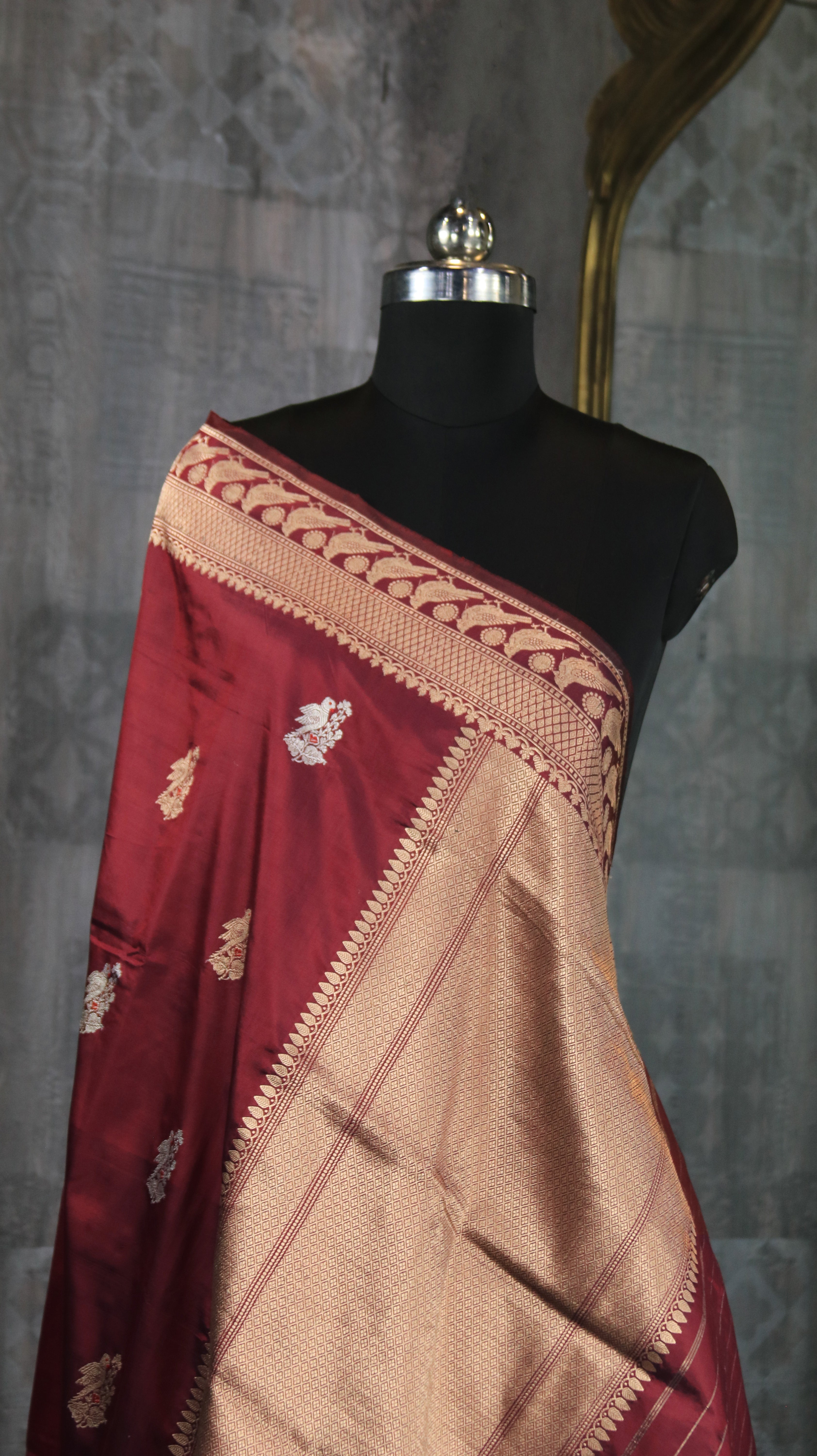 Ruby Eminence | Banarasi