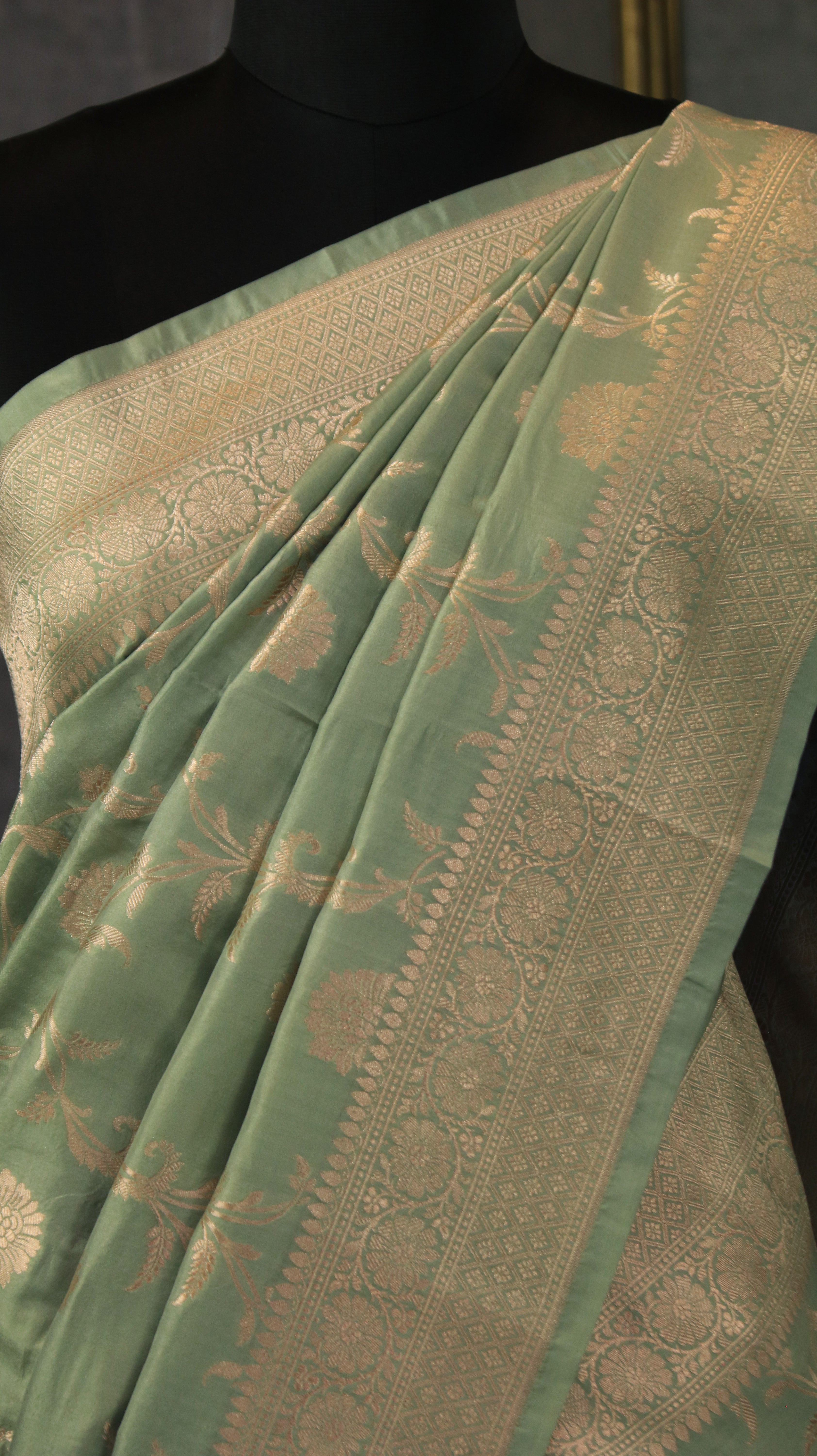 Meadow Heirloom | Banarasi