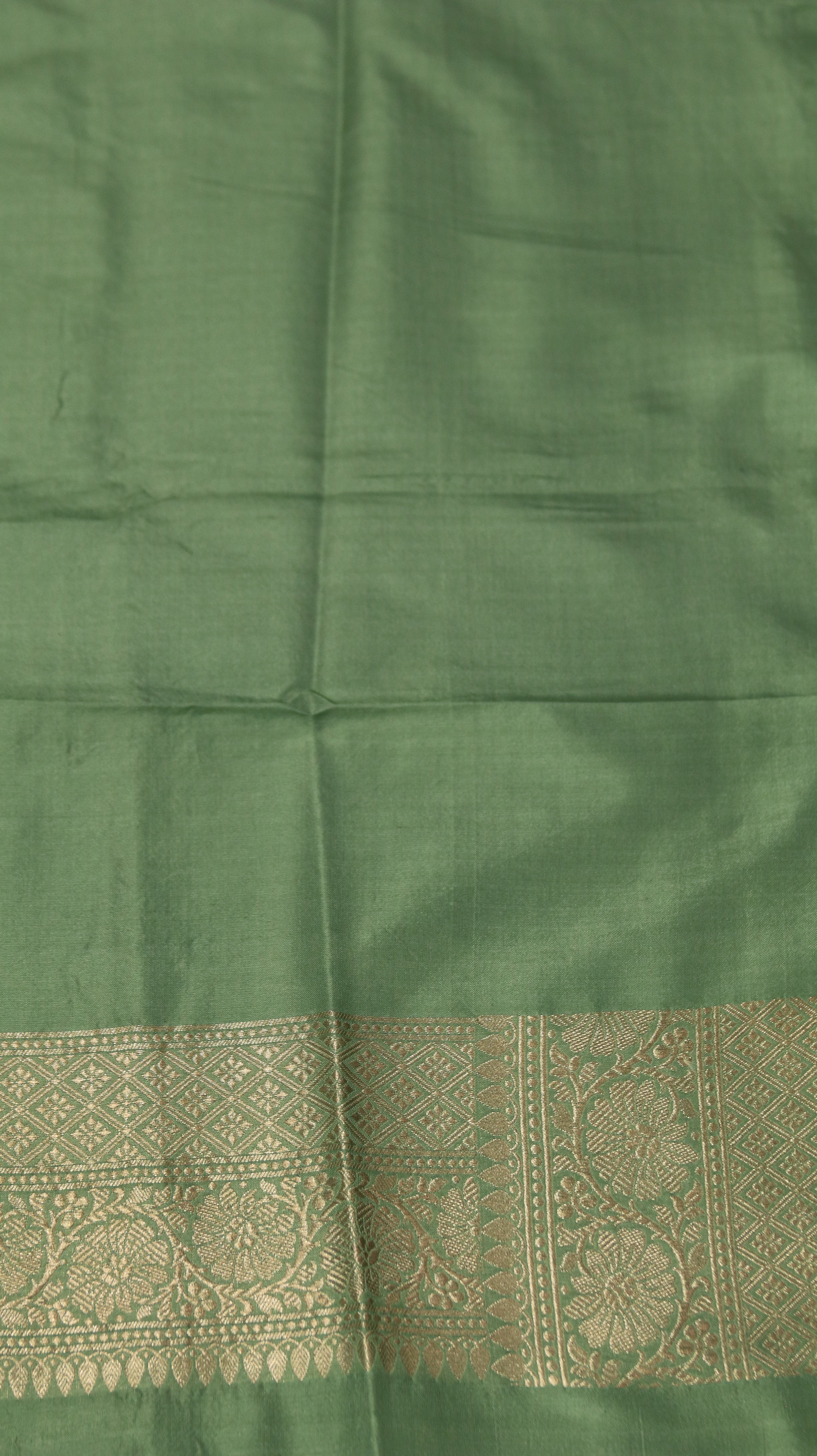 Meadow Heirloom | Banarasi
